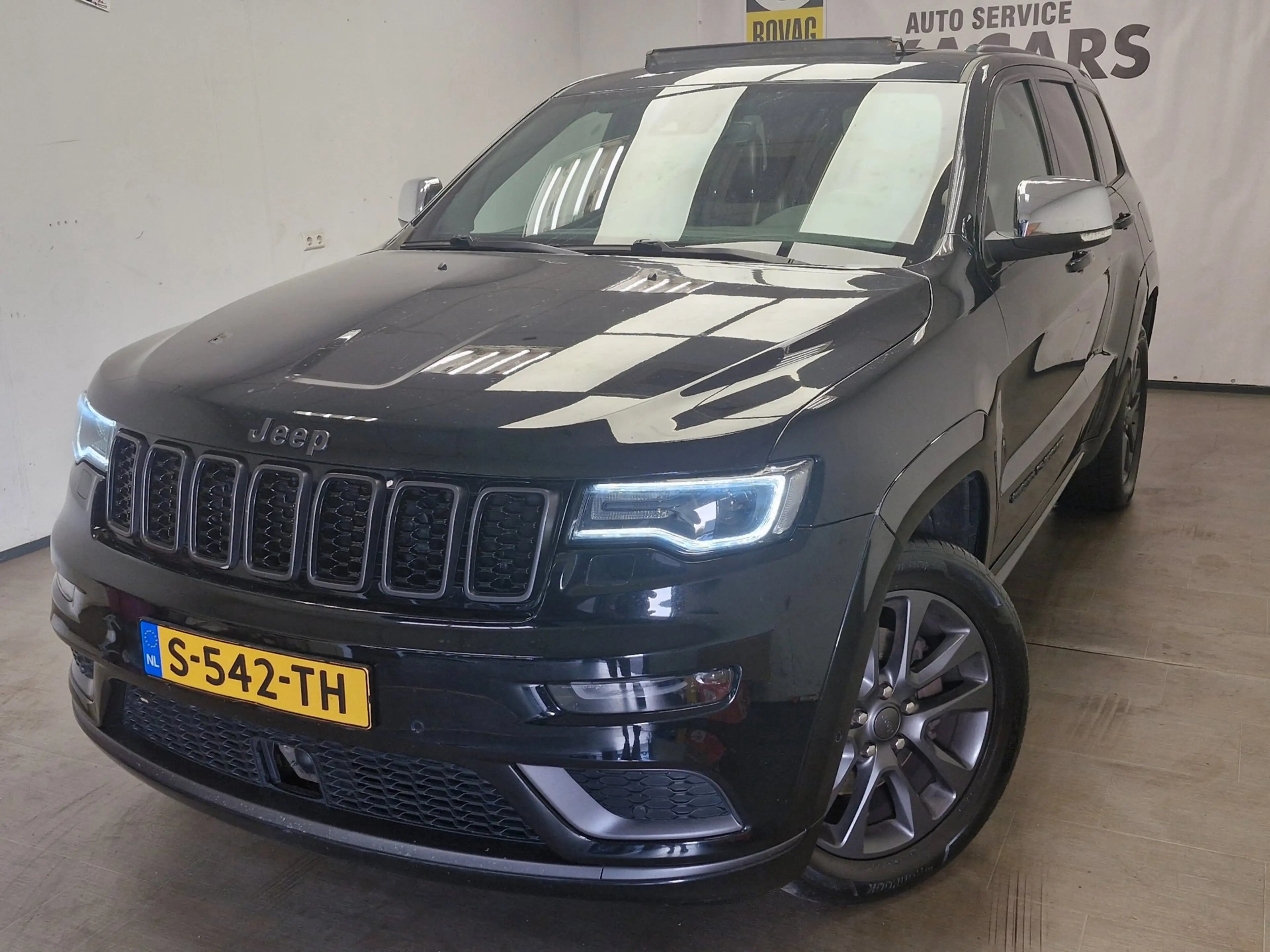 Jeep Grand Cherokee 3.0 CRD Overland PANO ! GOED ONDERH. ! AIRCO ! NAV — photo 2