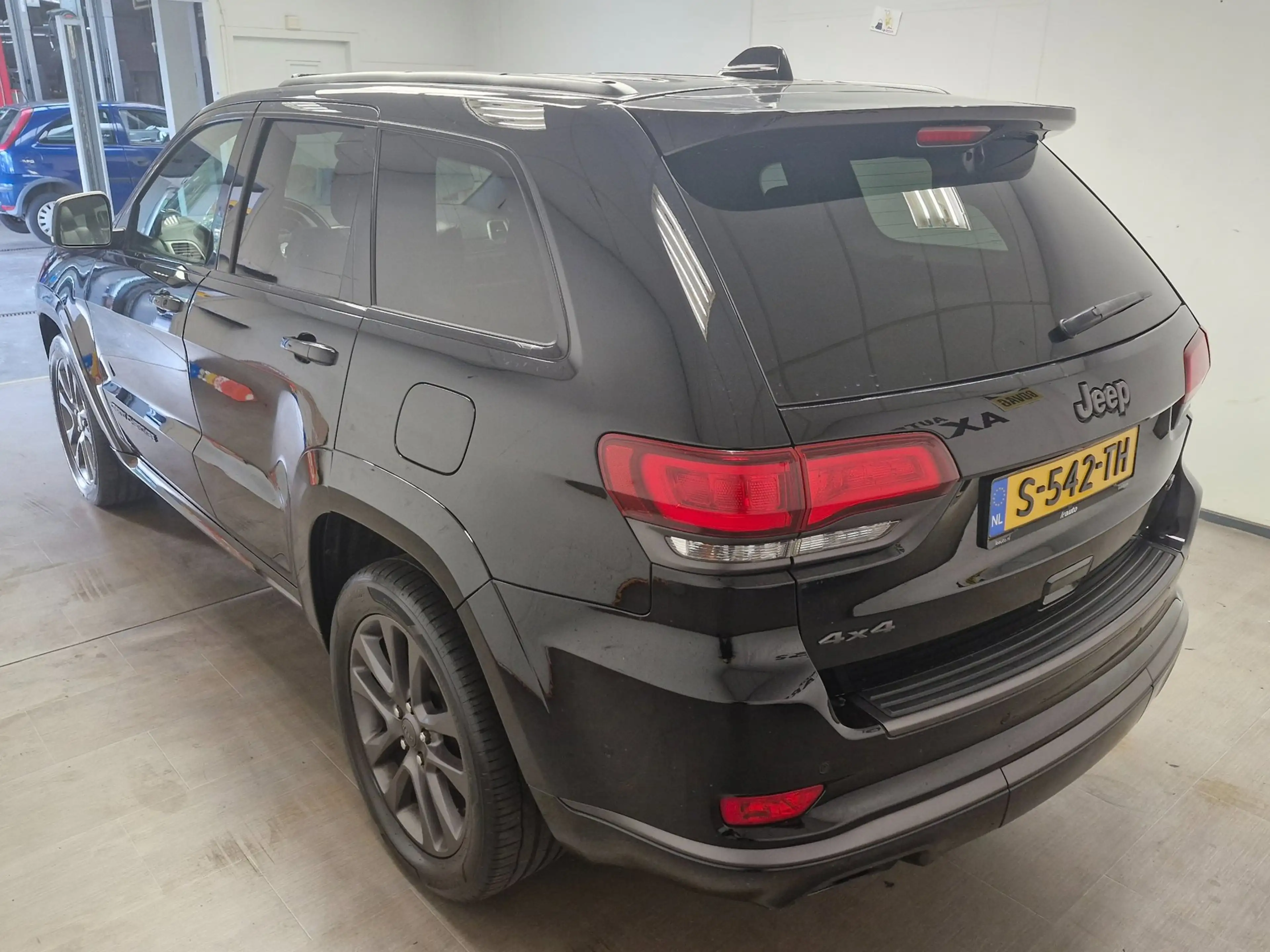 Jeep Grand Cherokee 3.0 CRD Overland PANO ! GOED ONDERH. ! AIRCO ! NAV — photo 5