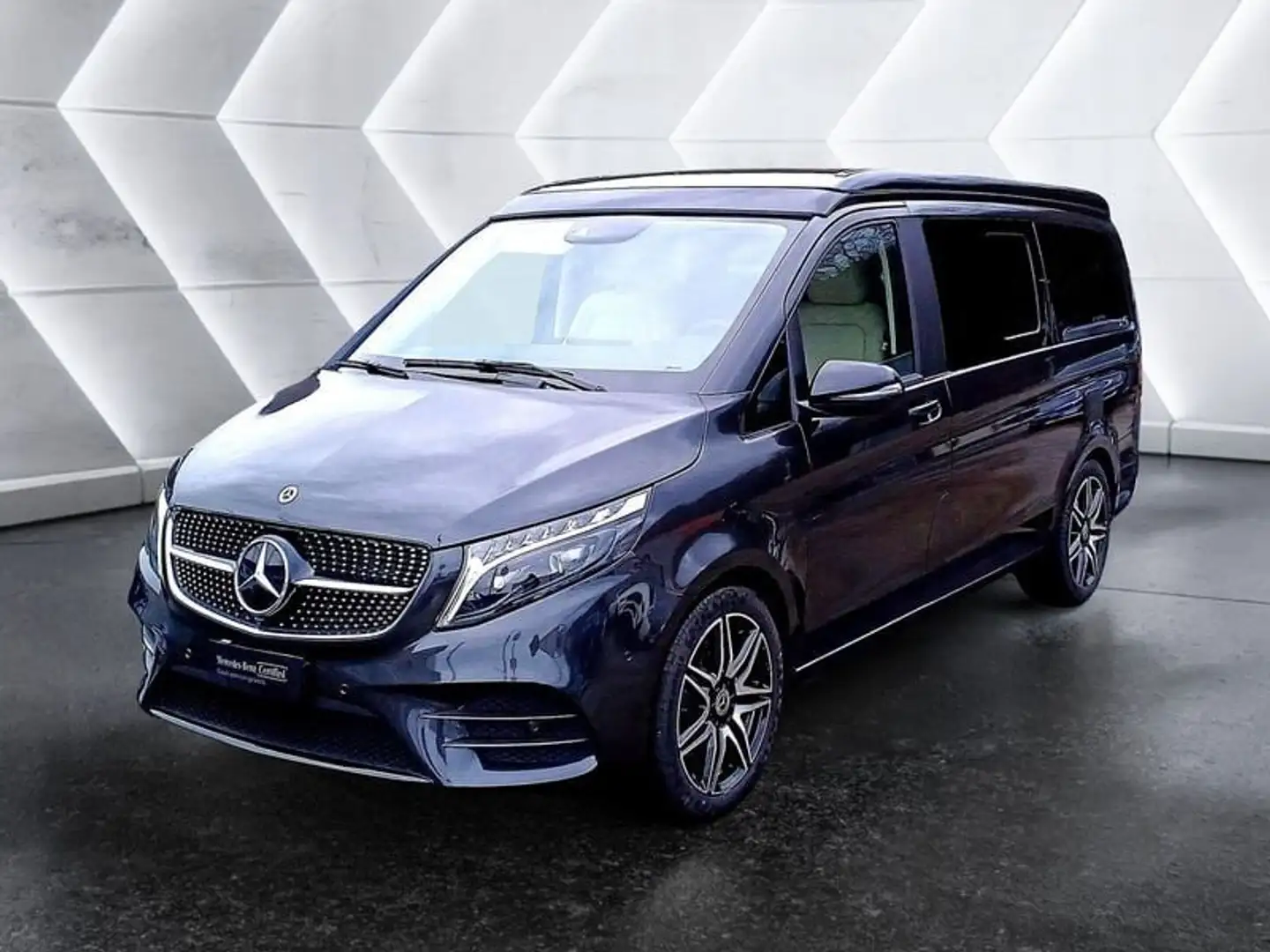 Mercedes-Benz V 250 V-Klass 250 d Premium Long AMG Marco Polo Šedá - 1