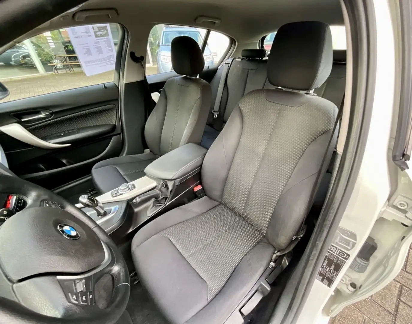 BMW 116 1-serie 116i Executive Navi Bluetooth Cruise PDC Wit - 2