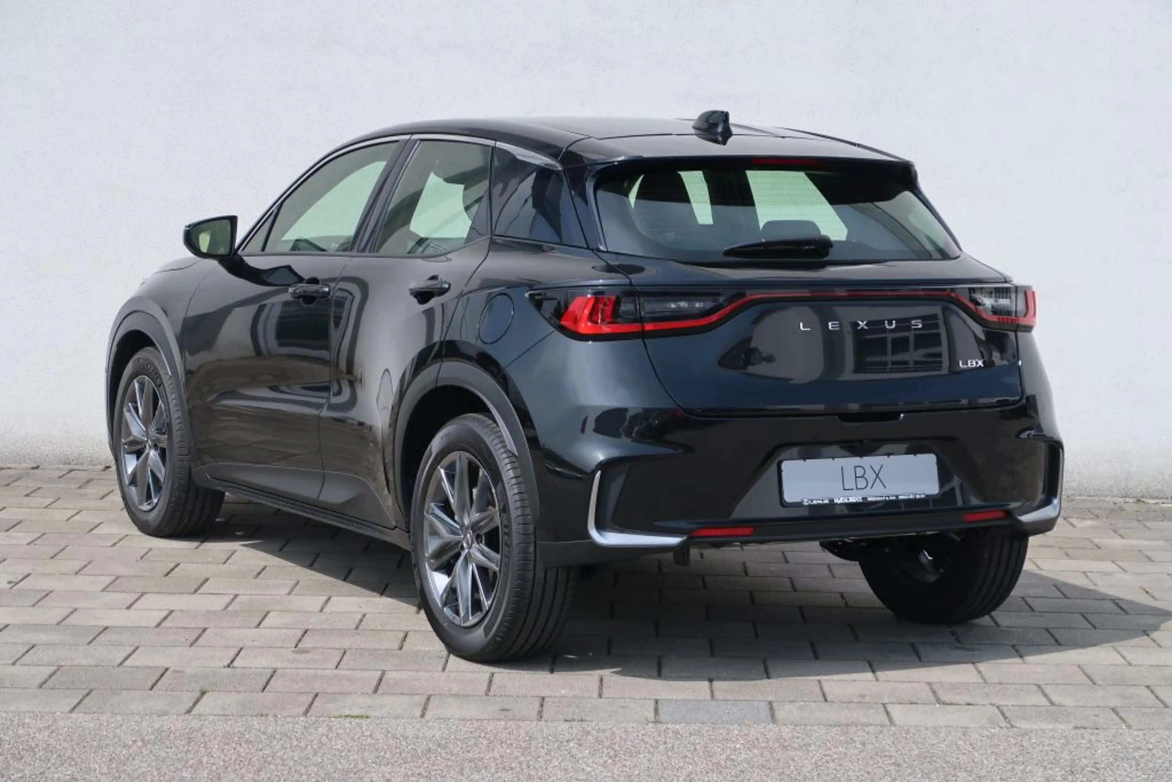 Lexus LBX FWD Elegant Black Edition + Technologie Paket + Sa — photo 3