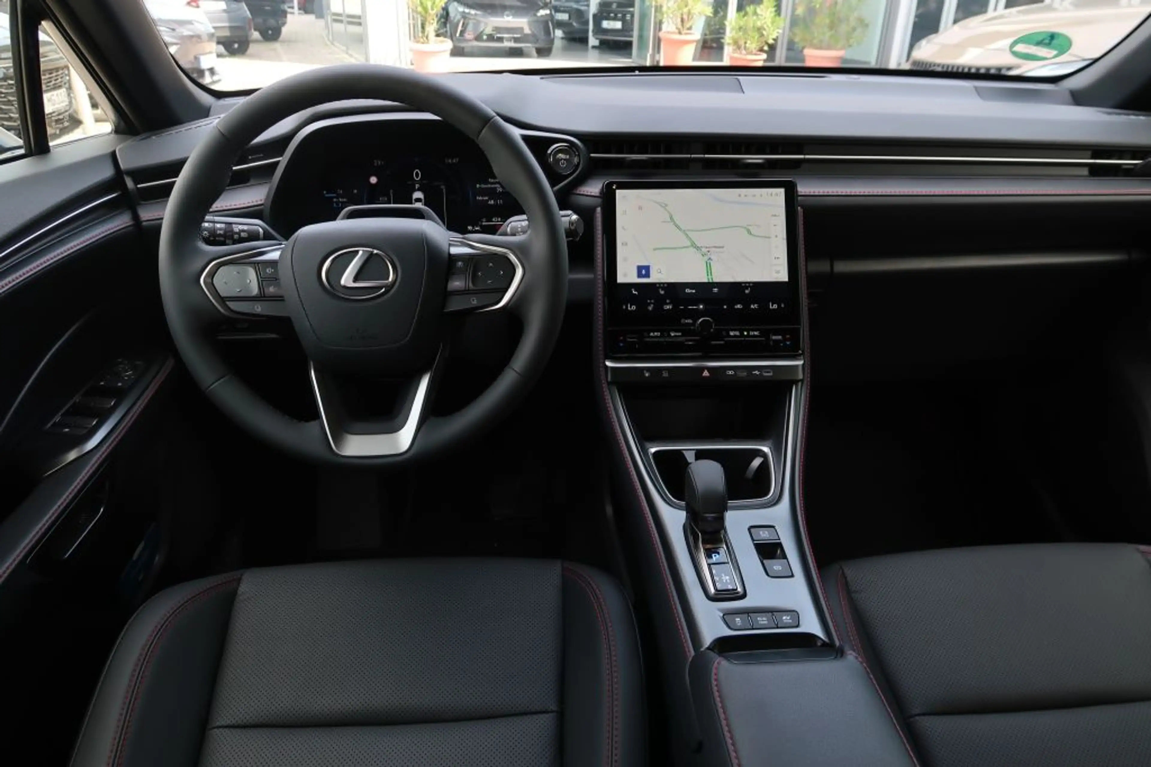 Lexus LBX FWD Elegant Black Edition + Technologie Paket + Sa — photo 11