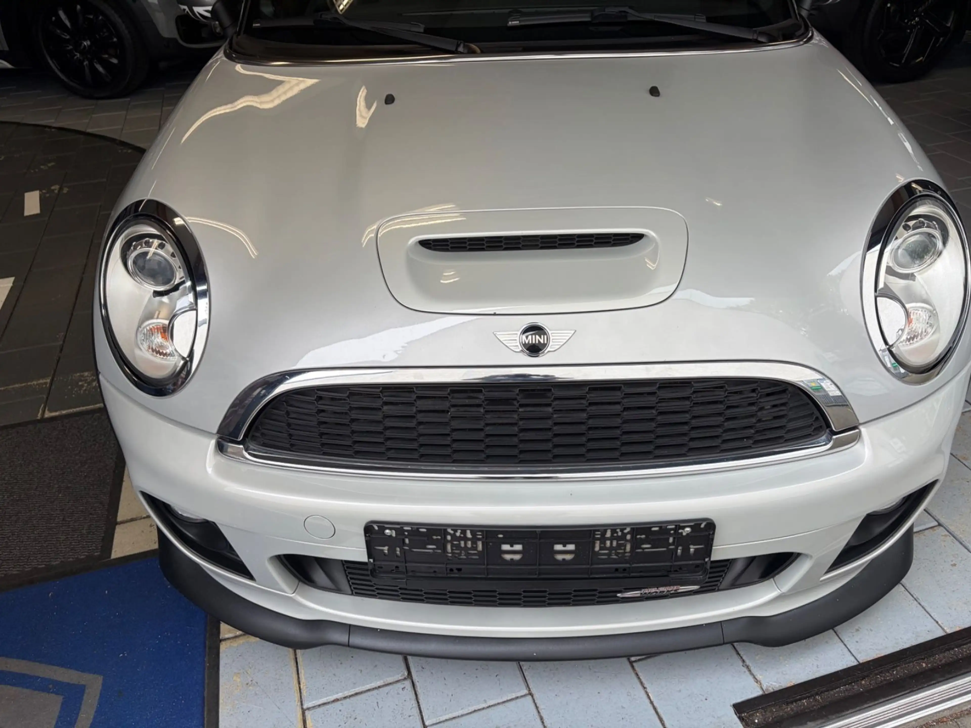 MINI John Cooper Works Cabrio JCW — photo 7