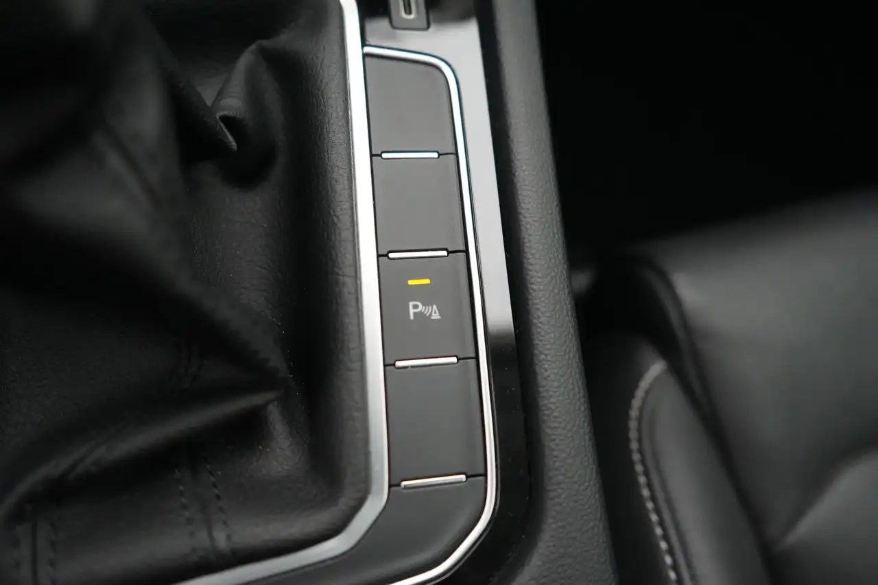 Volkswagen Passat 2.0 TDi SCR Style Business LEDER/CUIR LED GPS PDC, миниатюра 29