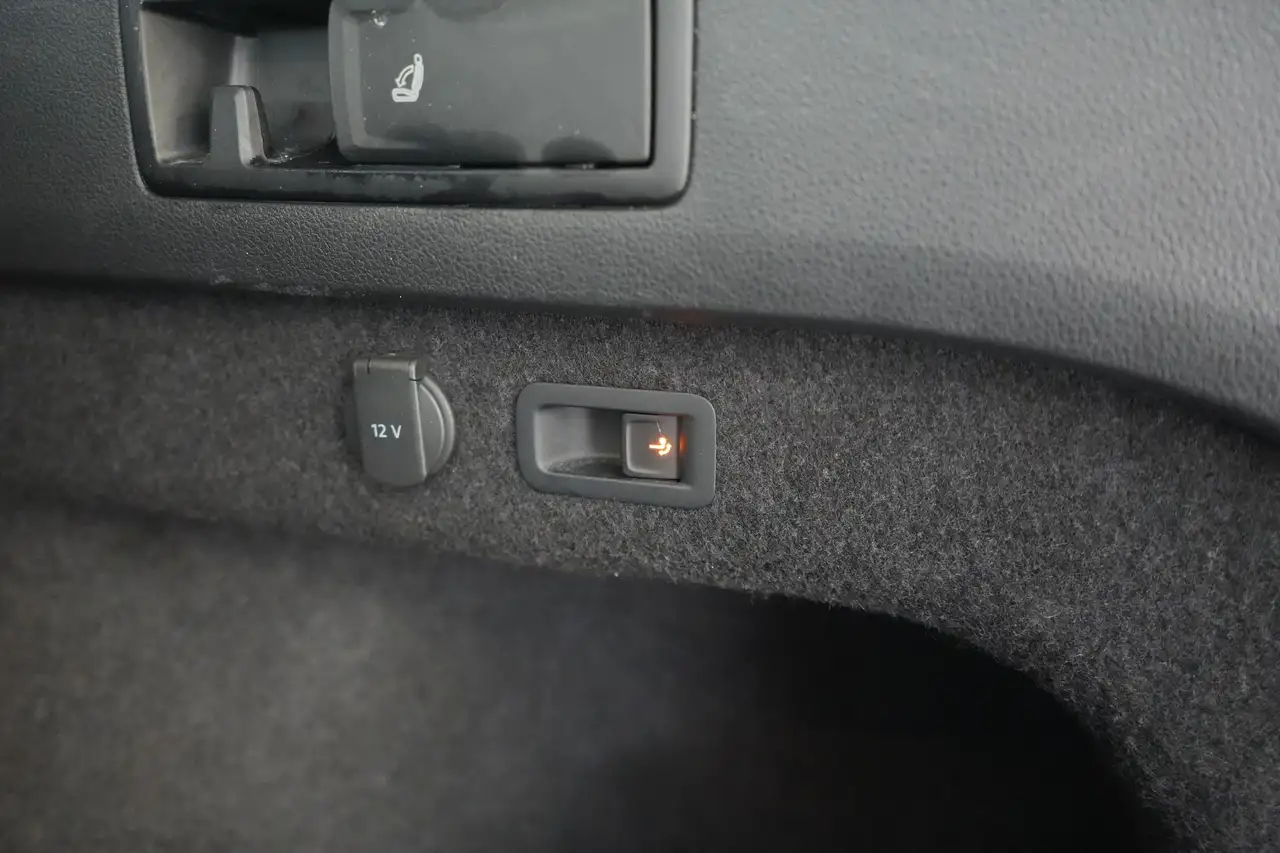 Volkswagen Passat 2.0 TDi SCR Style Business LEDER/CUIR LED GPS PDC, миниатюра 23