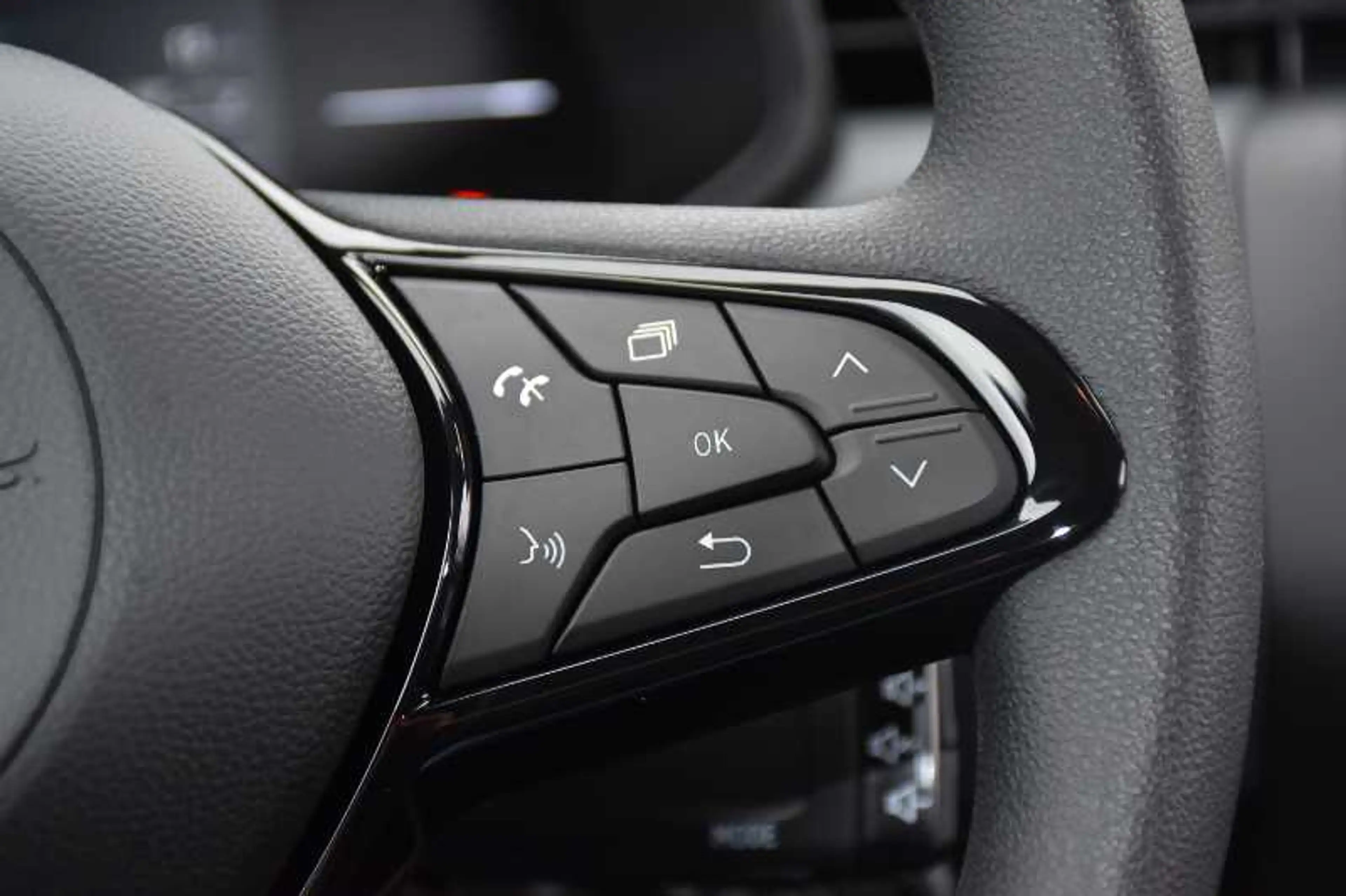 Mitsubishi Colt BASIS 1.0 Benziner 5-Gang — photo 13