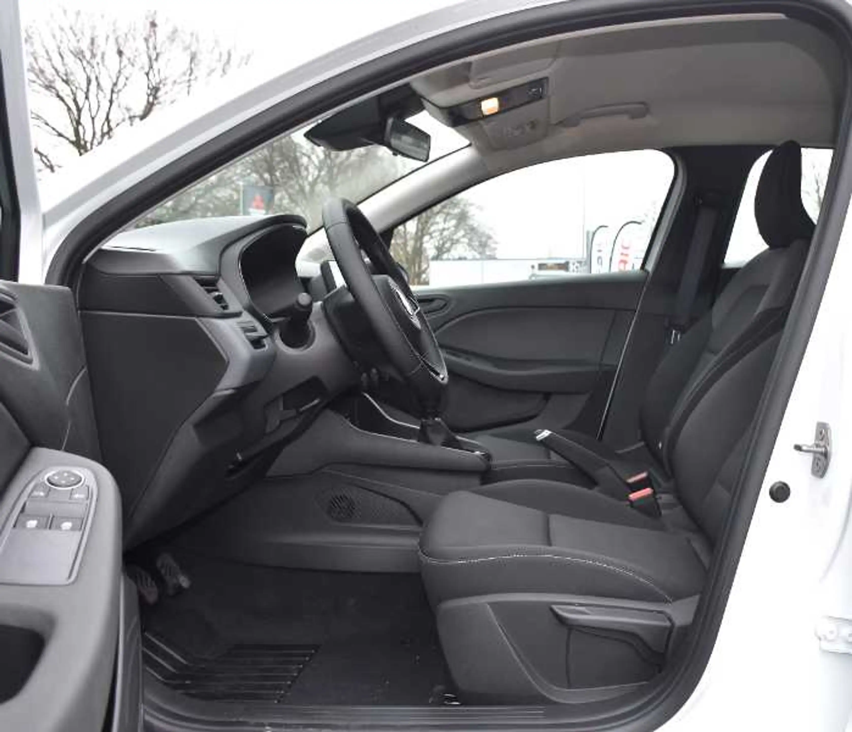 Mitsubishi Colt BASIS 1.0 Benziner 5-Gang — photo 8