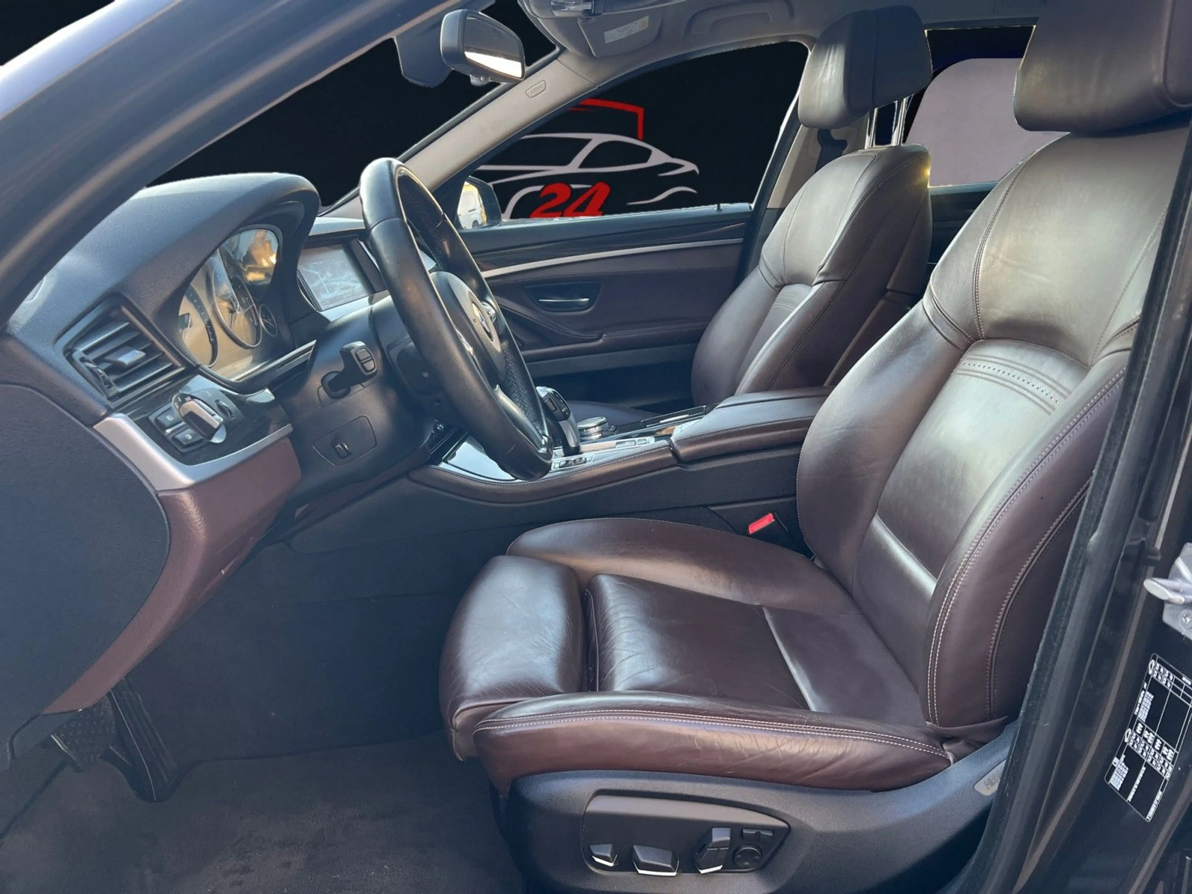 BMW 525 d Touring/Automatik/Sport — photo 10