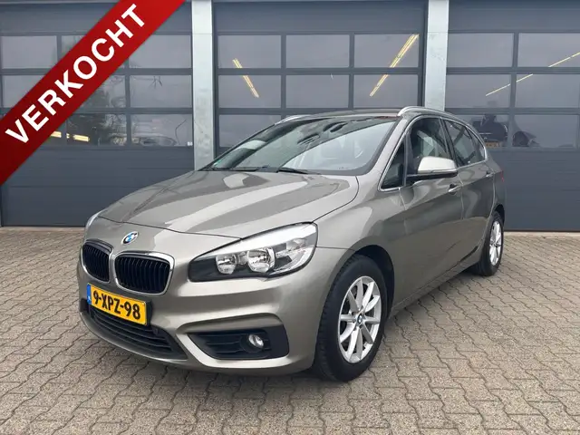 BMW 218 2-Serie Active Tour. 218i 136pk Executive