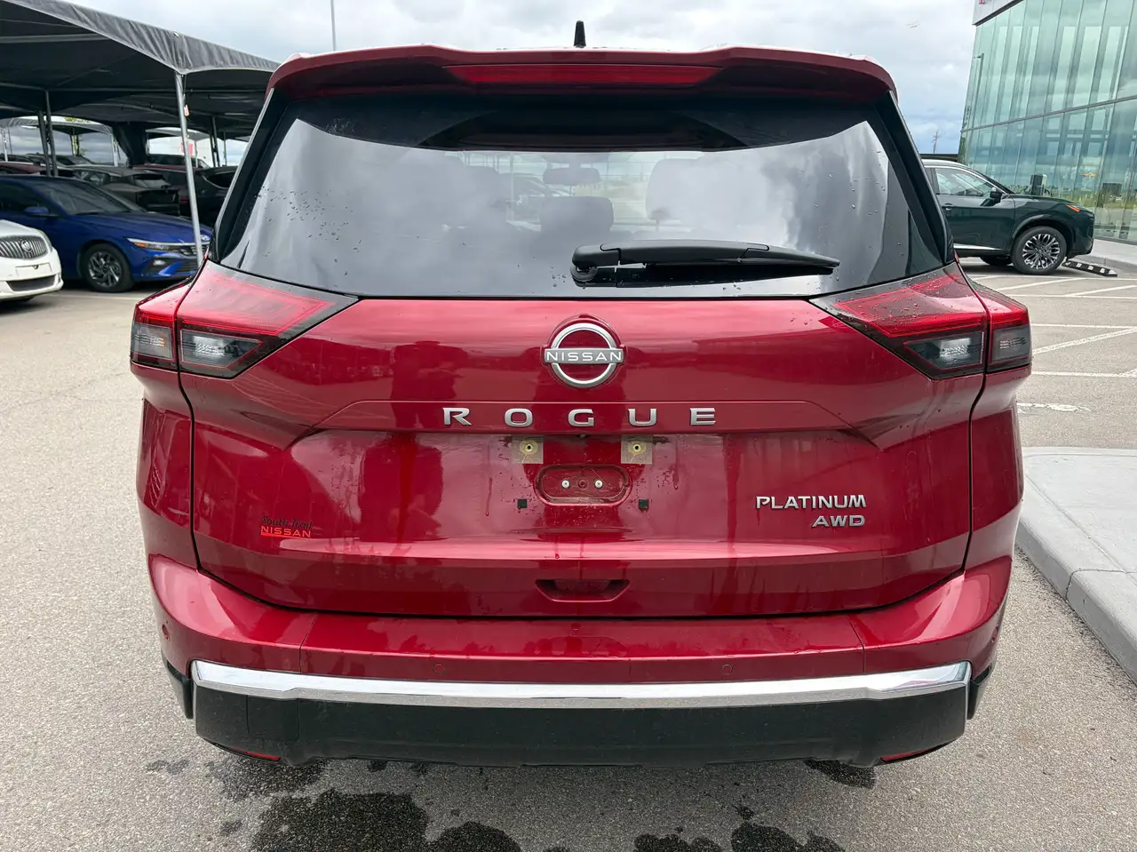 Nissan Rogue снимка Nissan Rogue