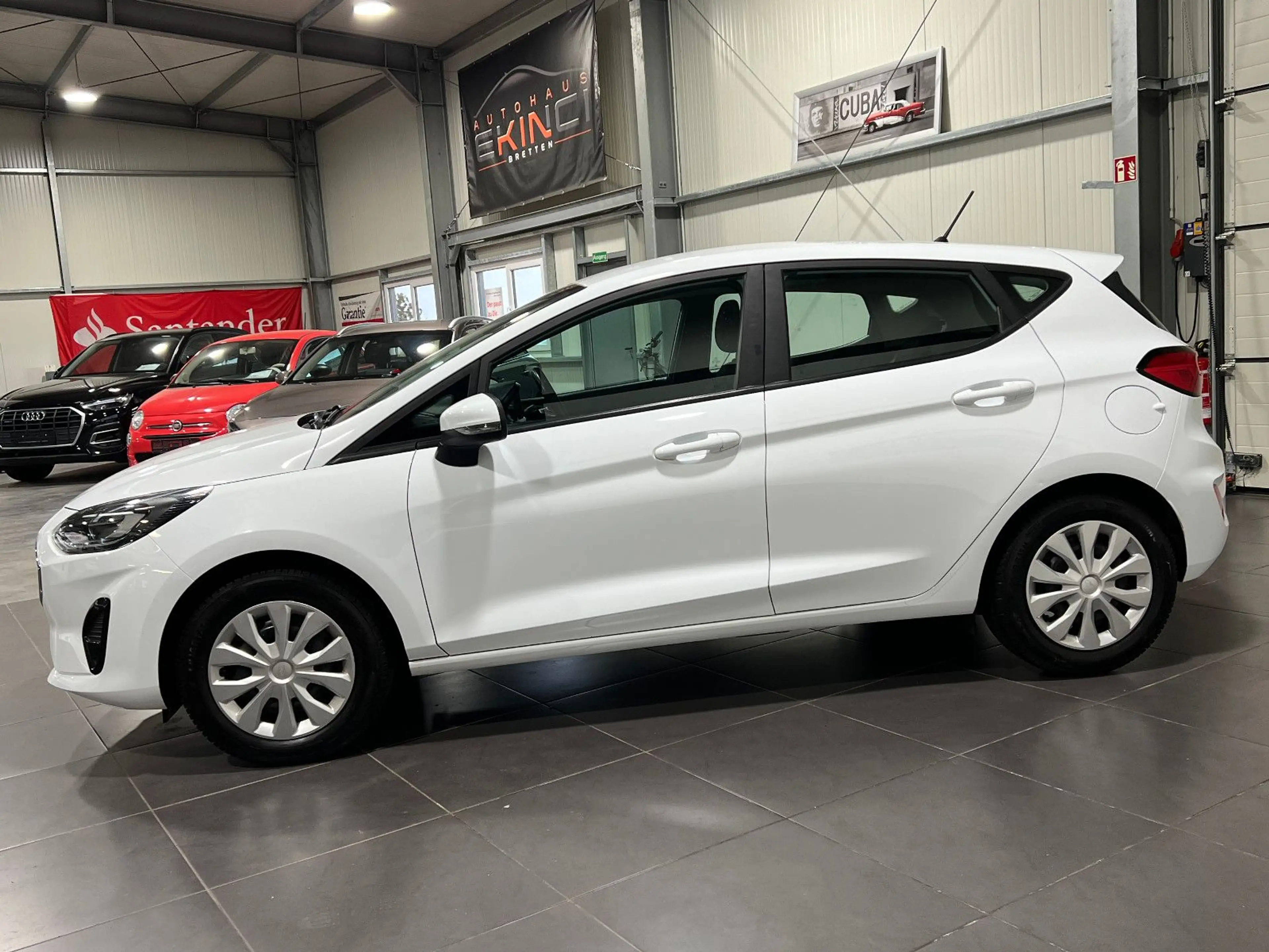 Ford Fiesta 1.1 **LED*SHZ*Tempomat*Klima** — photo 3