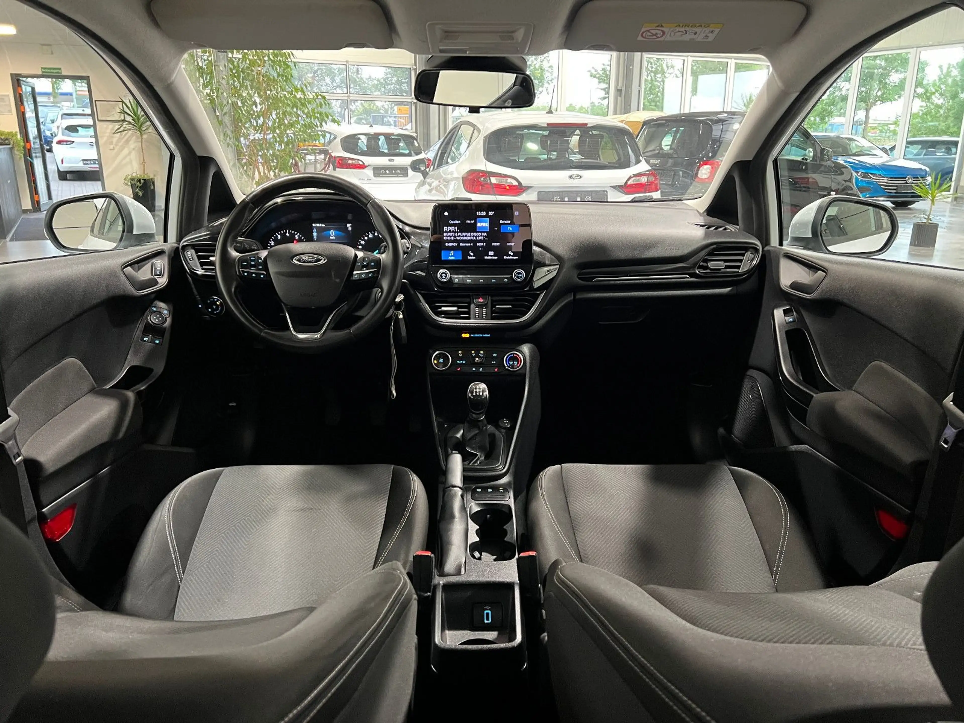 Ford Fiesta 1.1 **LED*SHZ*Tempomat*Klima** — photo 11