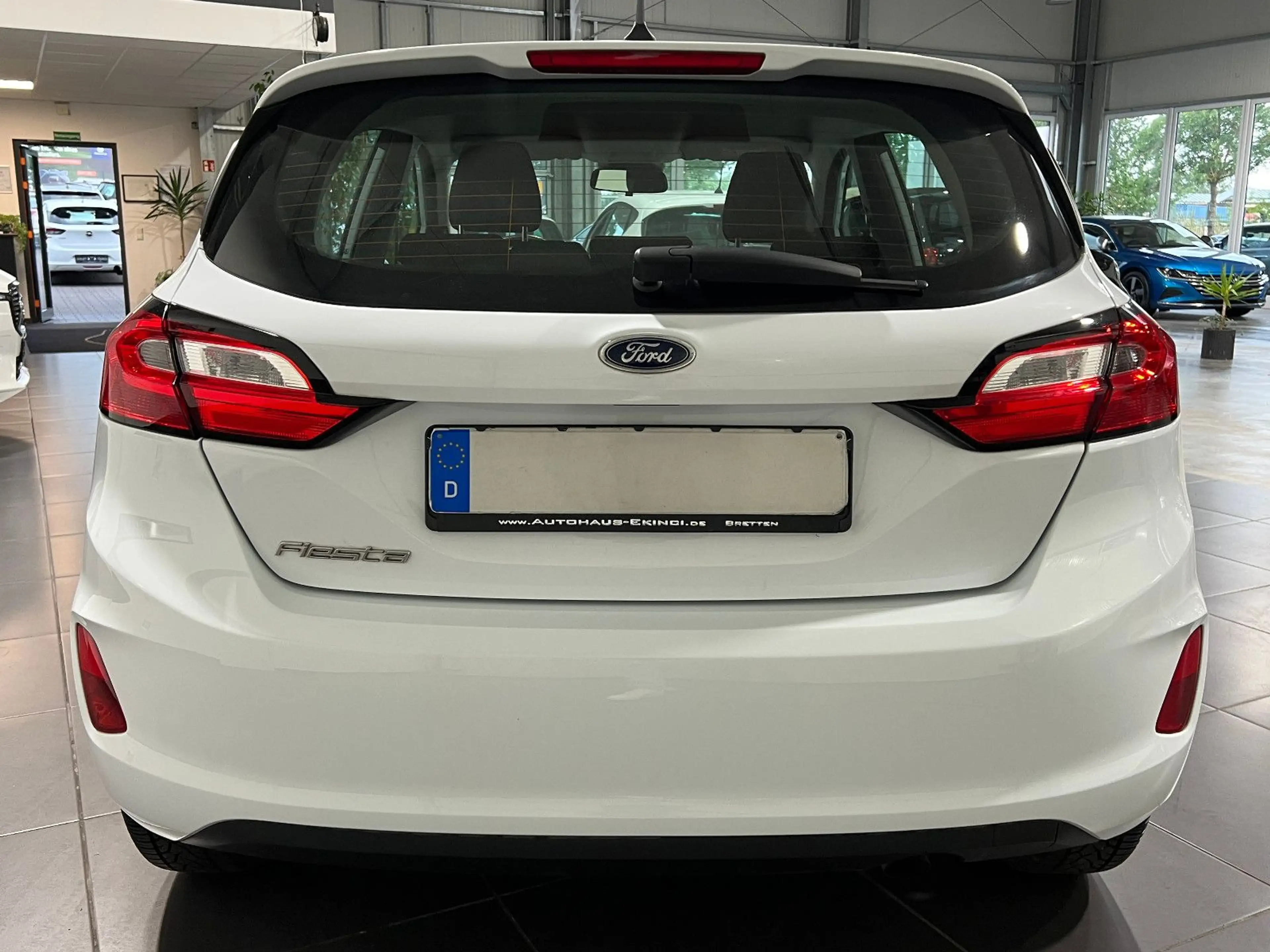 Ford Fiesta 1.1 **LED*SHZ*Tempomat*Klima** — photo 5