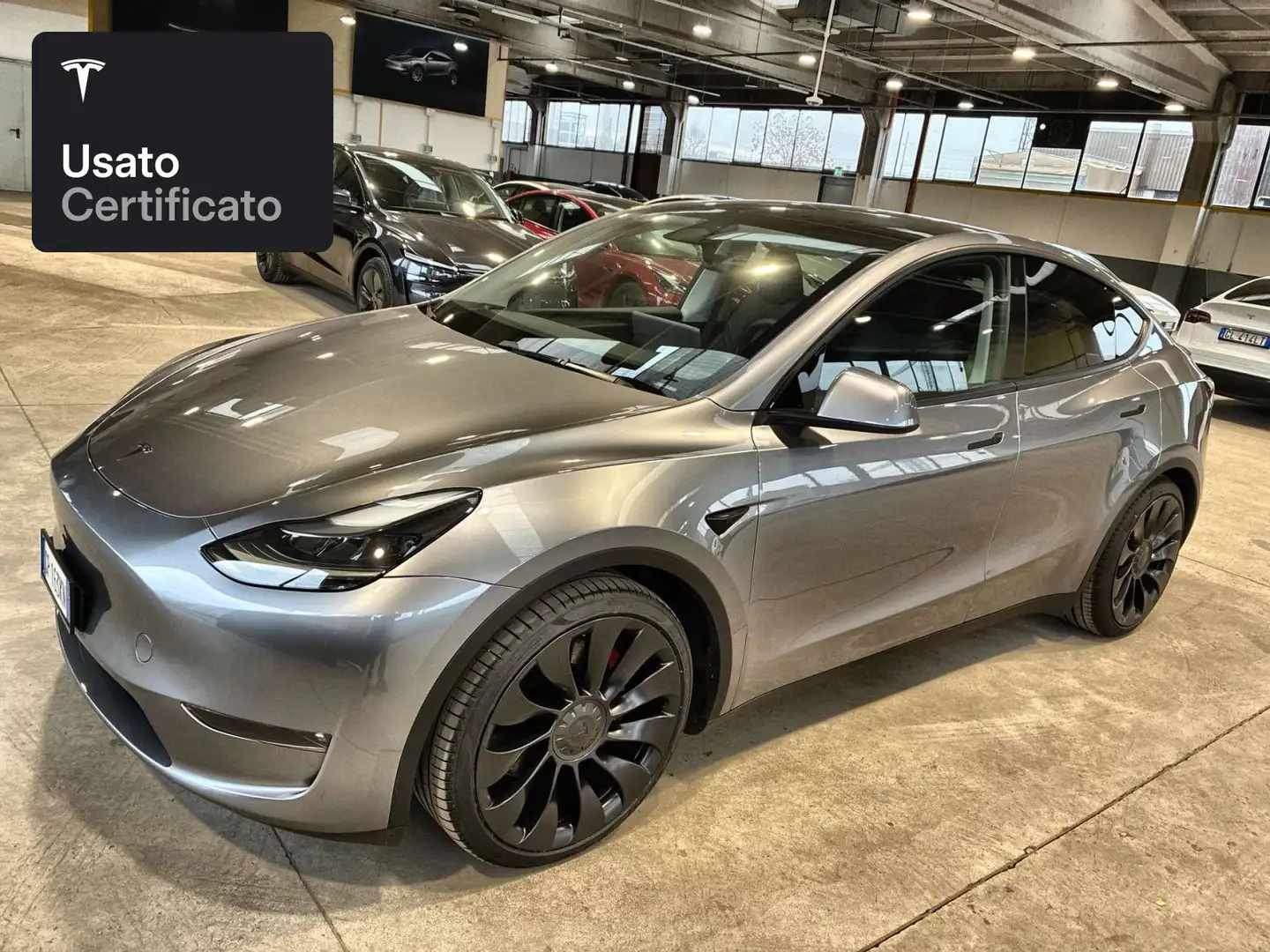 Tesla Model Y Performance Argent - 2