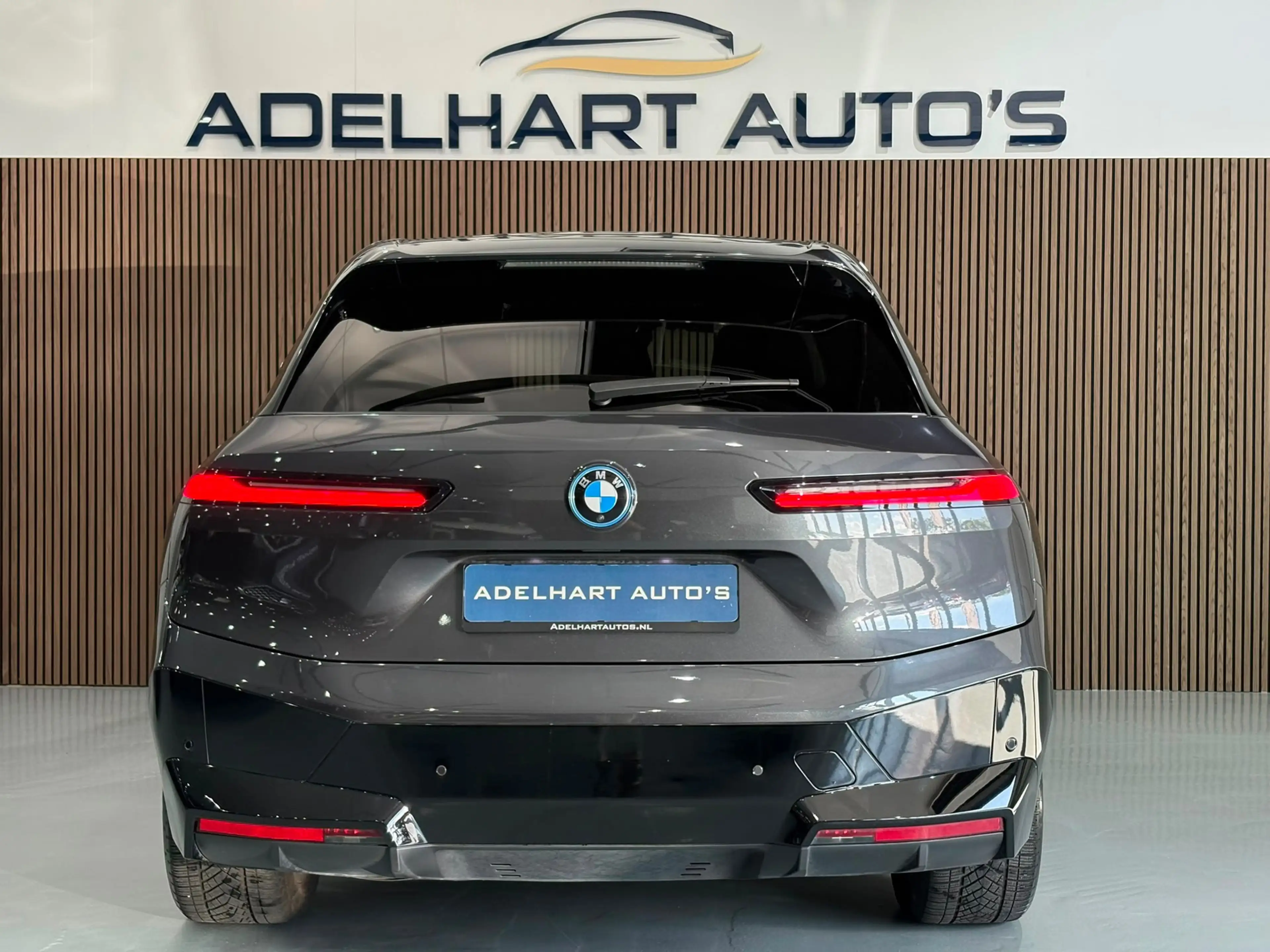 BMW iX XDrive50 Business Edition Plus 112 kWh / Panoramad — photo 7