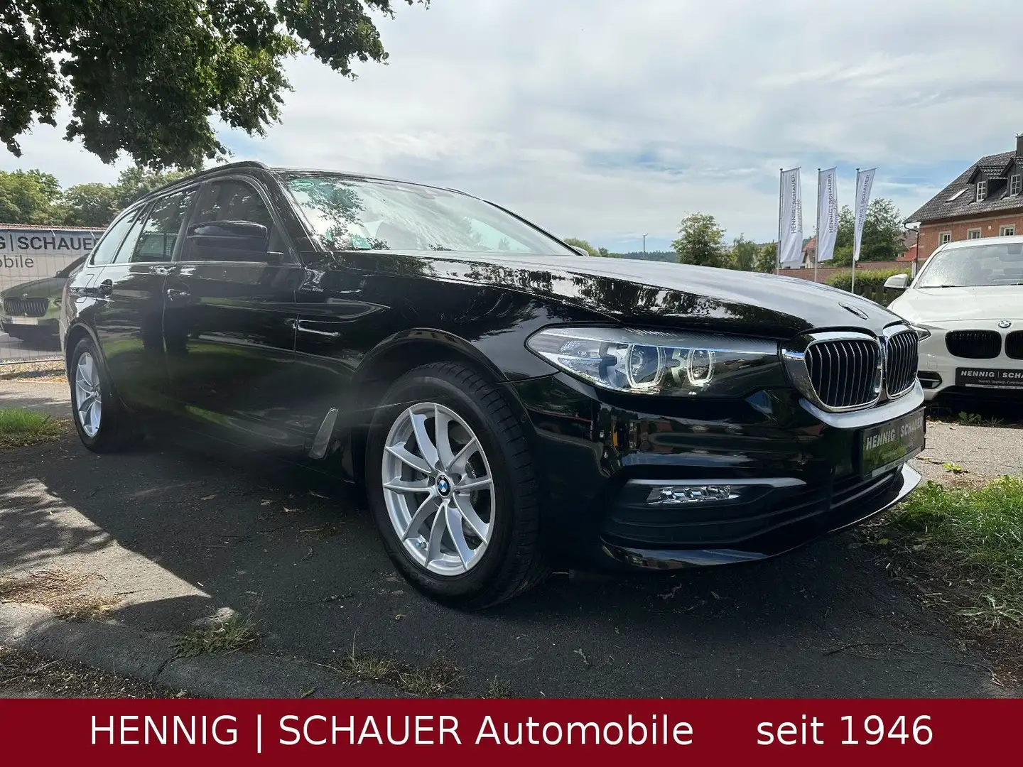 BMW 520 i touring Auto. | Navi | LED | AHK schwenkbar Noir - 2