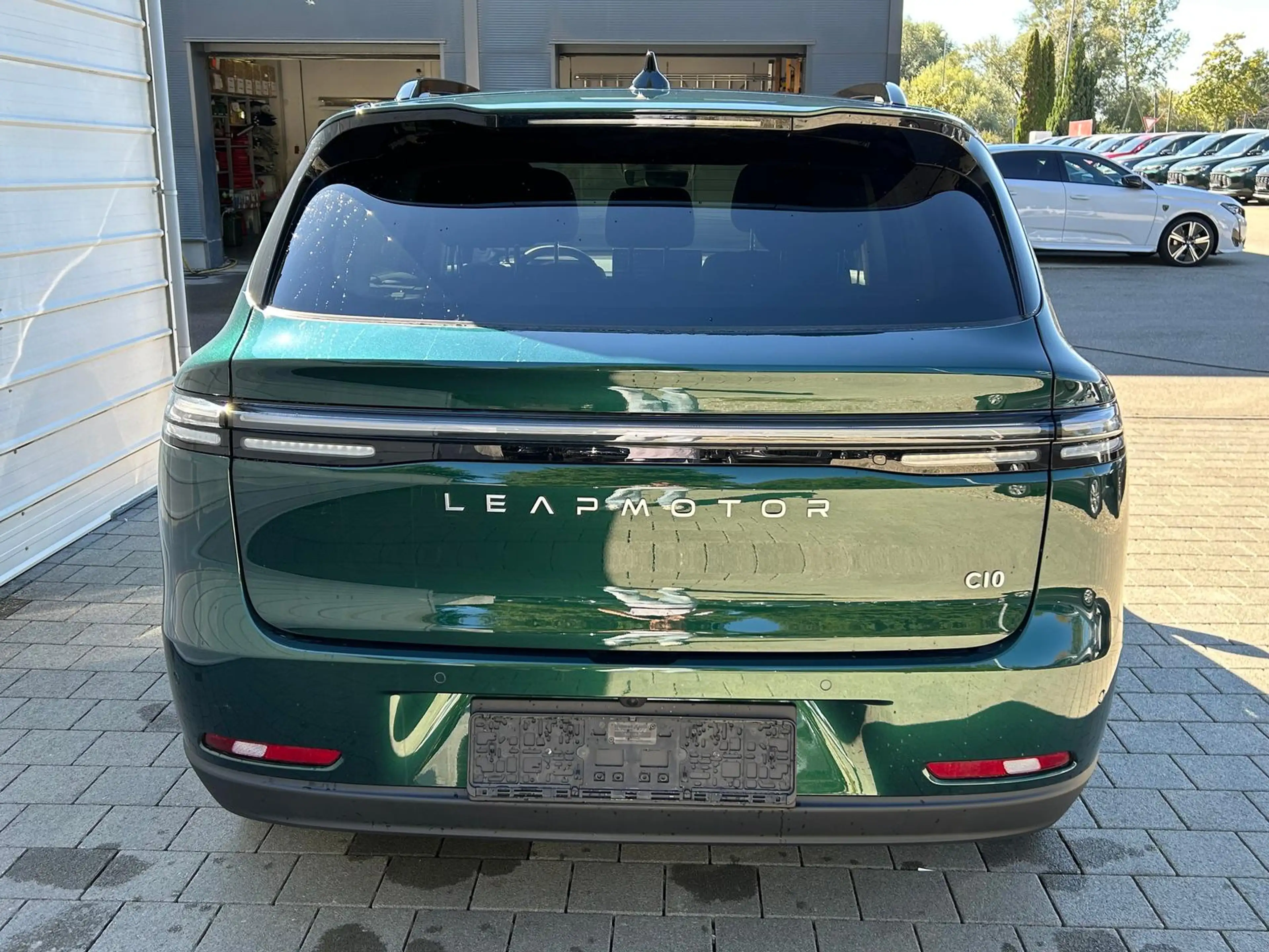 Leapmotor C10 Design ProMax BEV 81,9 kWh Navi*SHZ*Pano*Leder*360 — photo 6