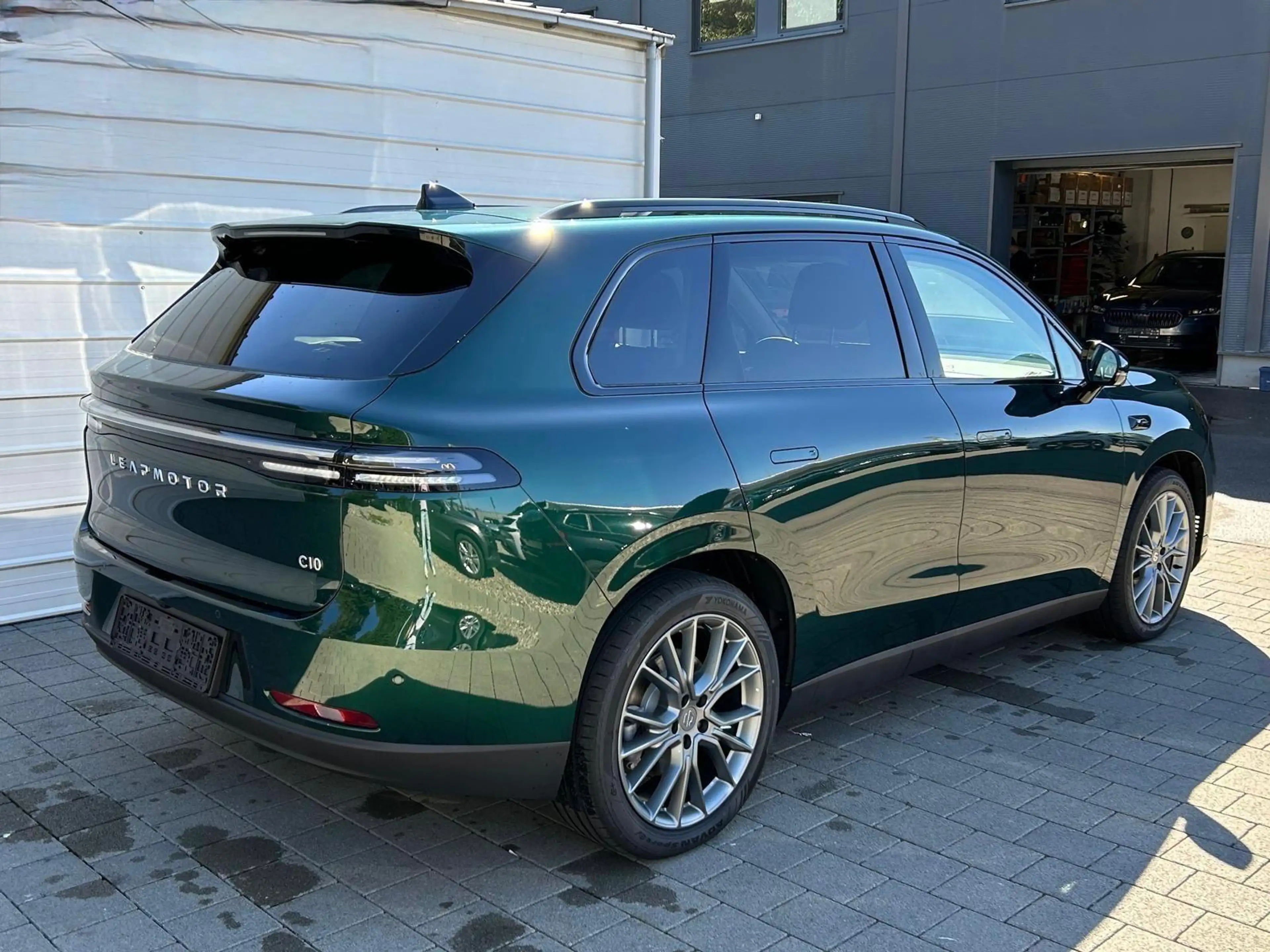 Leapmotor C10 Design ProMax BEV 81,9 kWh Navi*SHZ*Pano*Leder*360 — photo 5