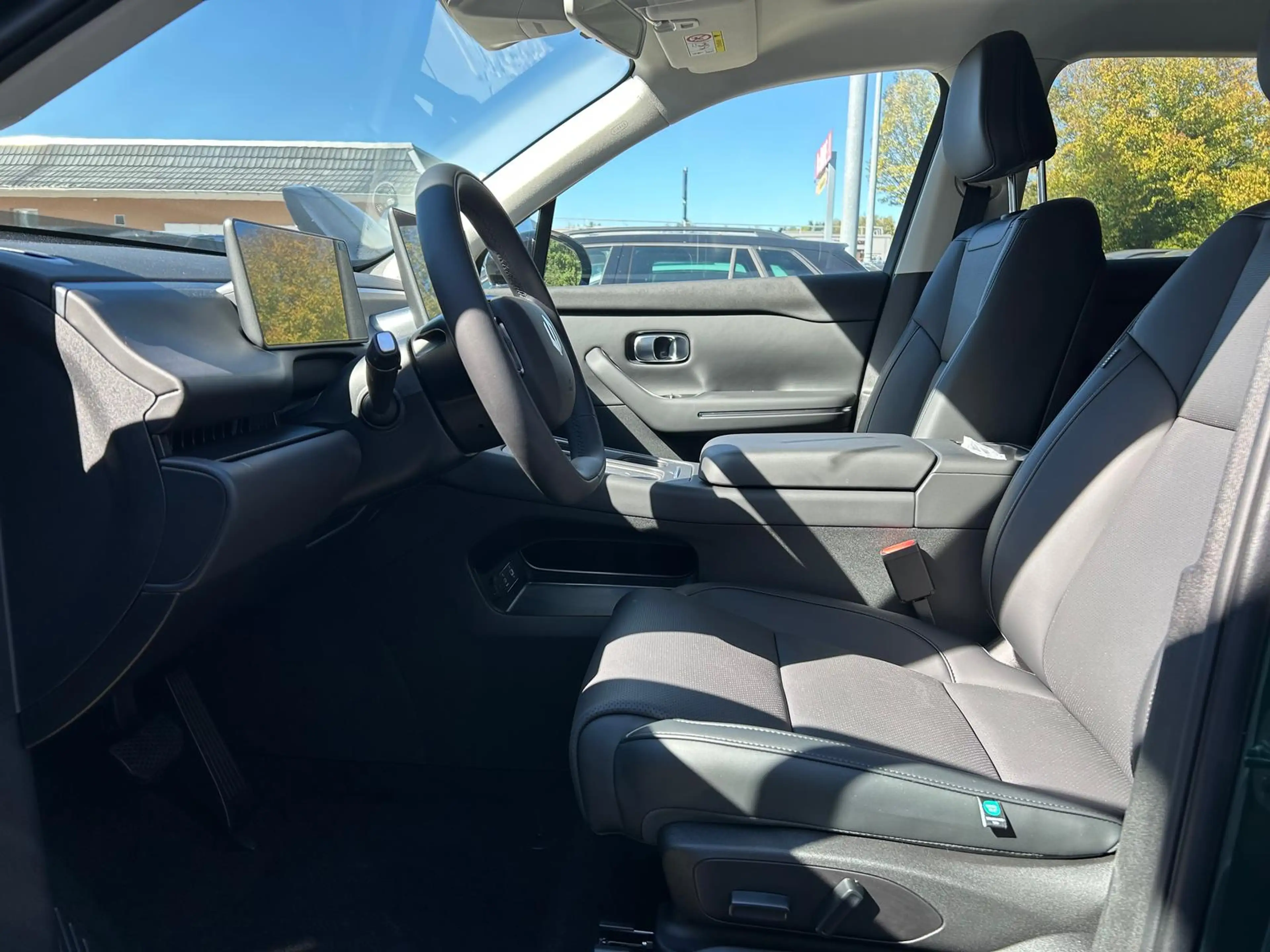 Leapmotor C10 Design ProMax BEV 81,9 kWh Navi*SHZ*Pano*Leder*360 — photo 8