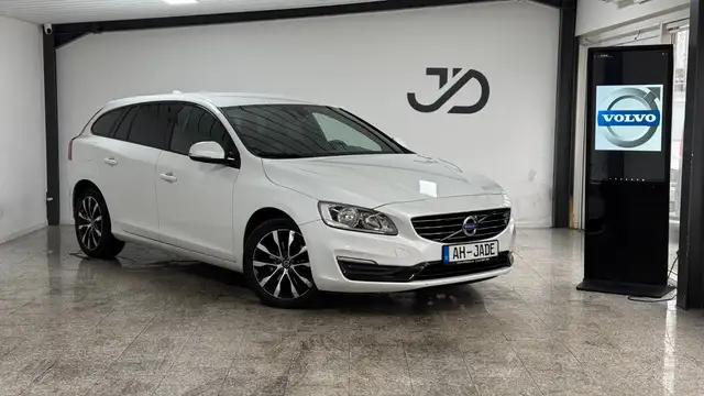 Volvo V60 Kombi *Aut.*Tempomat*Szhzg*Audio Paket