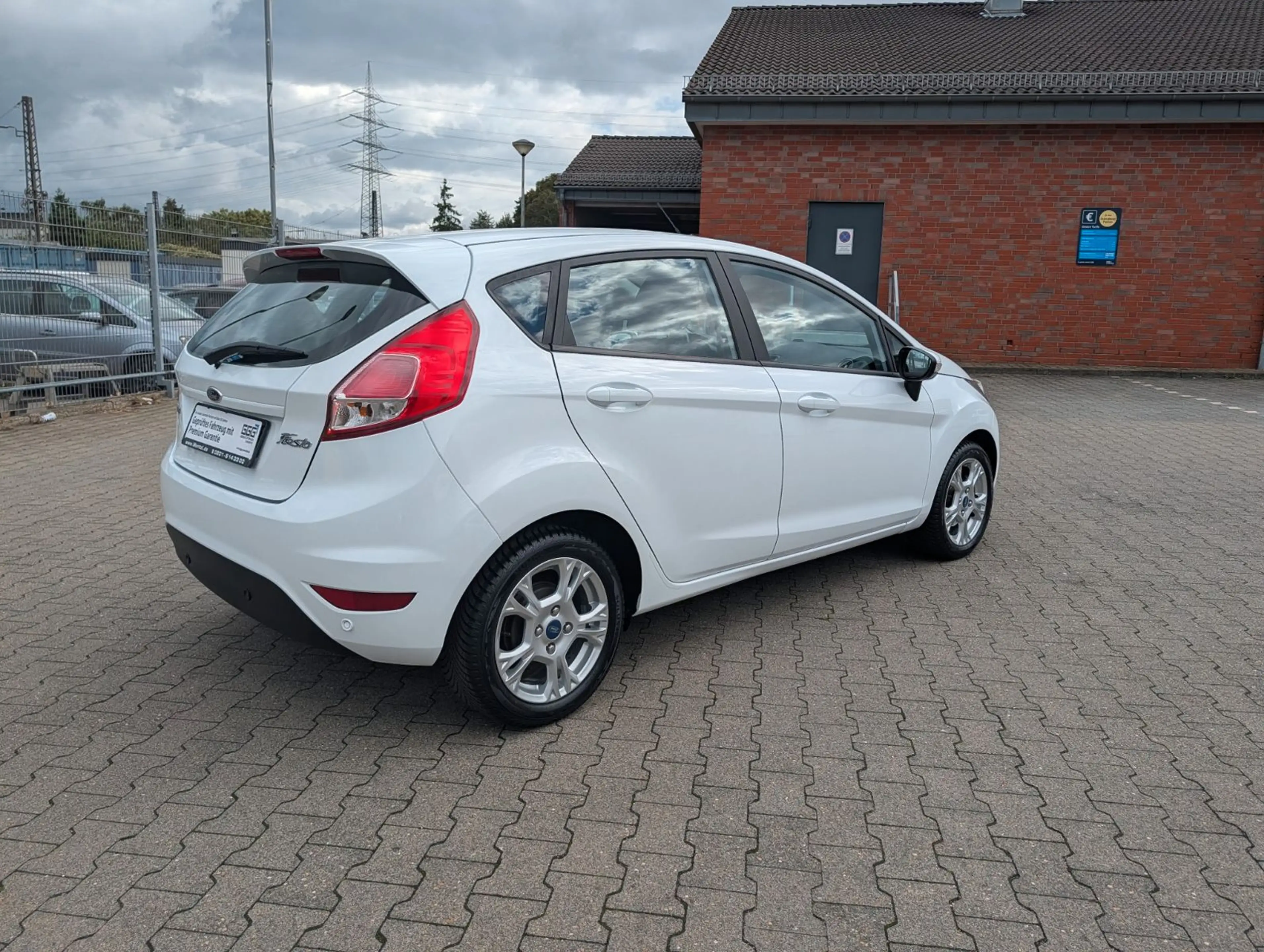 Ford Fiesta PowerShift GARANTIE KLIMA NAVI PDC TEMPOM — photo 8