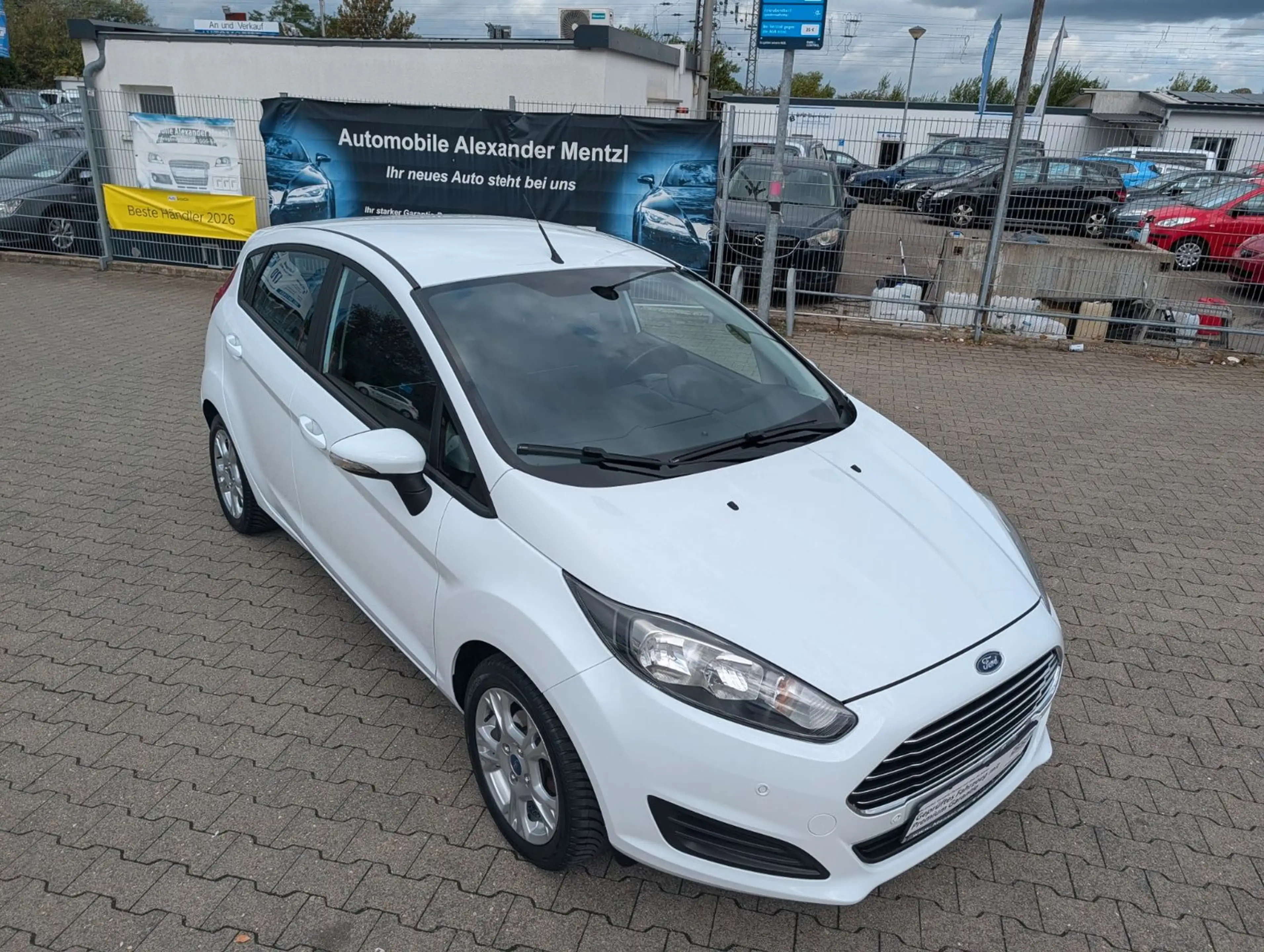 Ford Fiesta PowerShift GARANTIE KLIMA NAVI PDC TEMPOM — photo 9