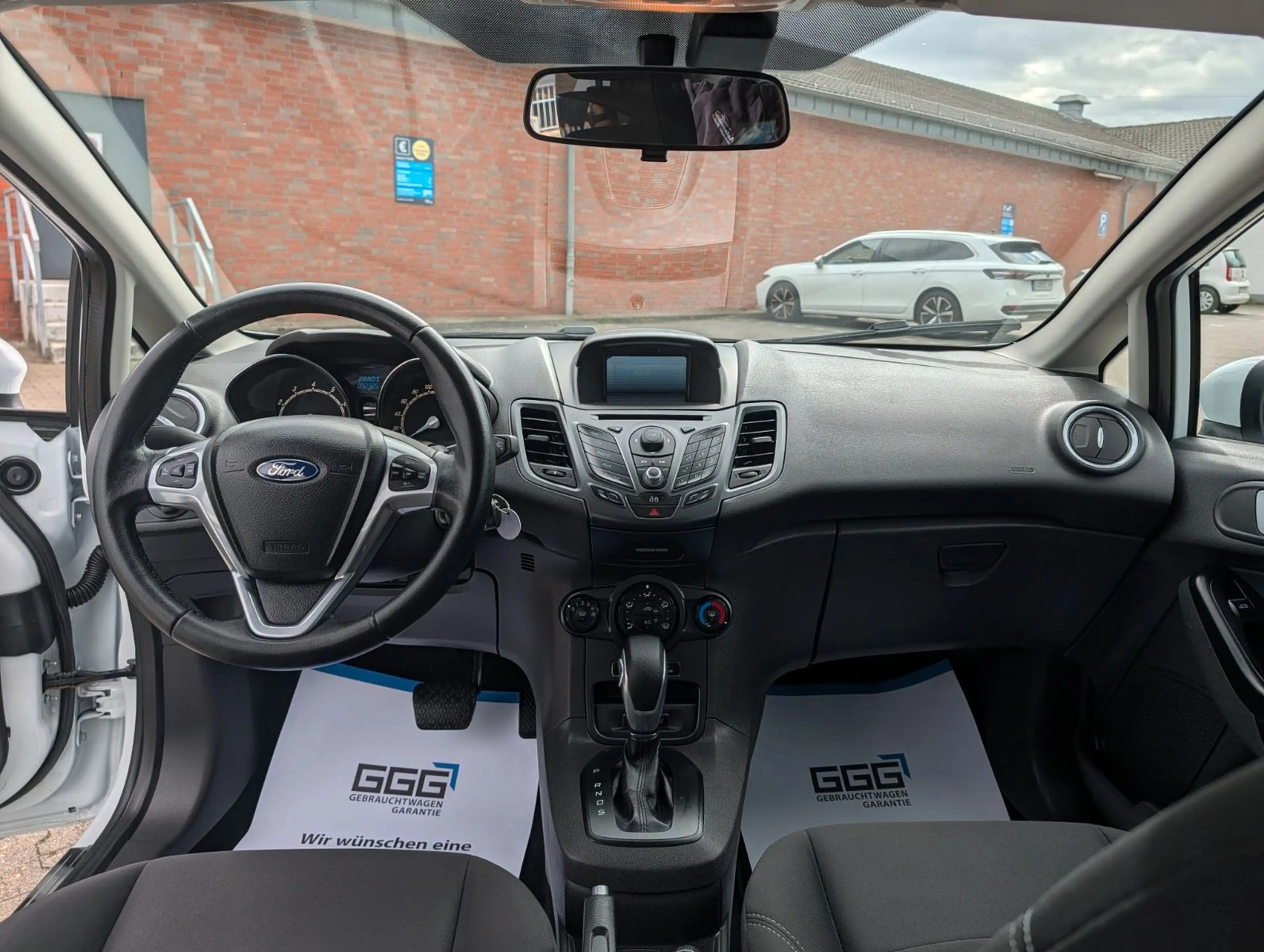 Ford Fiesta PowerShift GARANTIE KLIMA NAVI PDC TEMPOM — photo 14