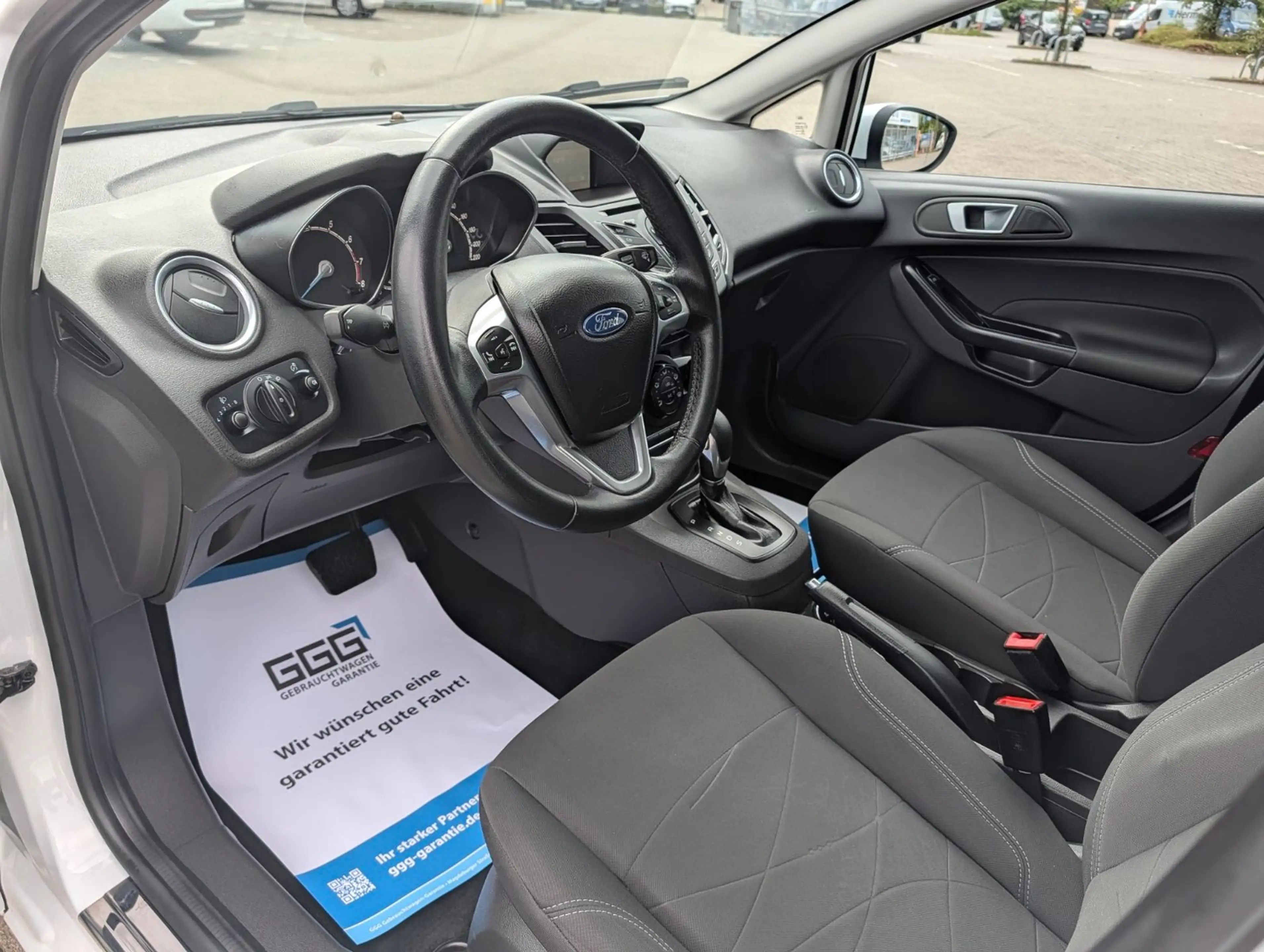 Ford Fiesta PowerShift GARANTIE KLIMA NAVI PDC TEMPOM — photo 11