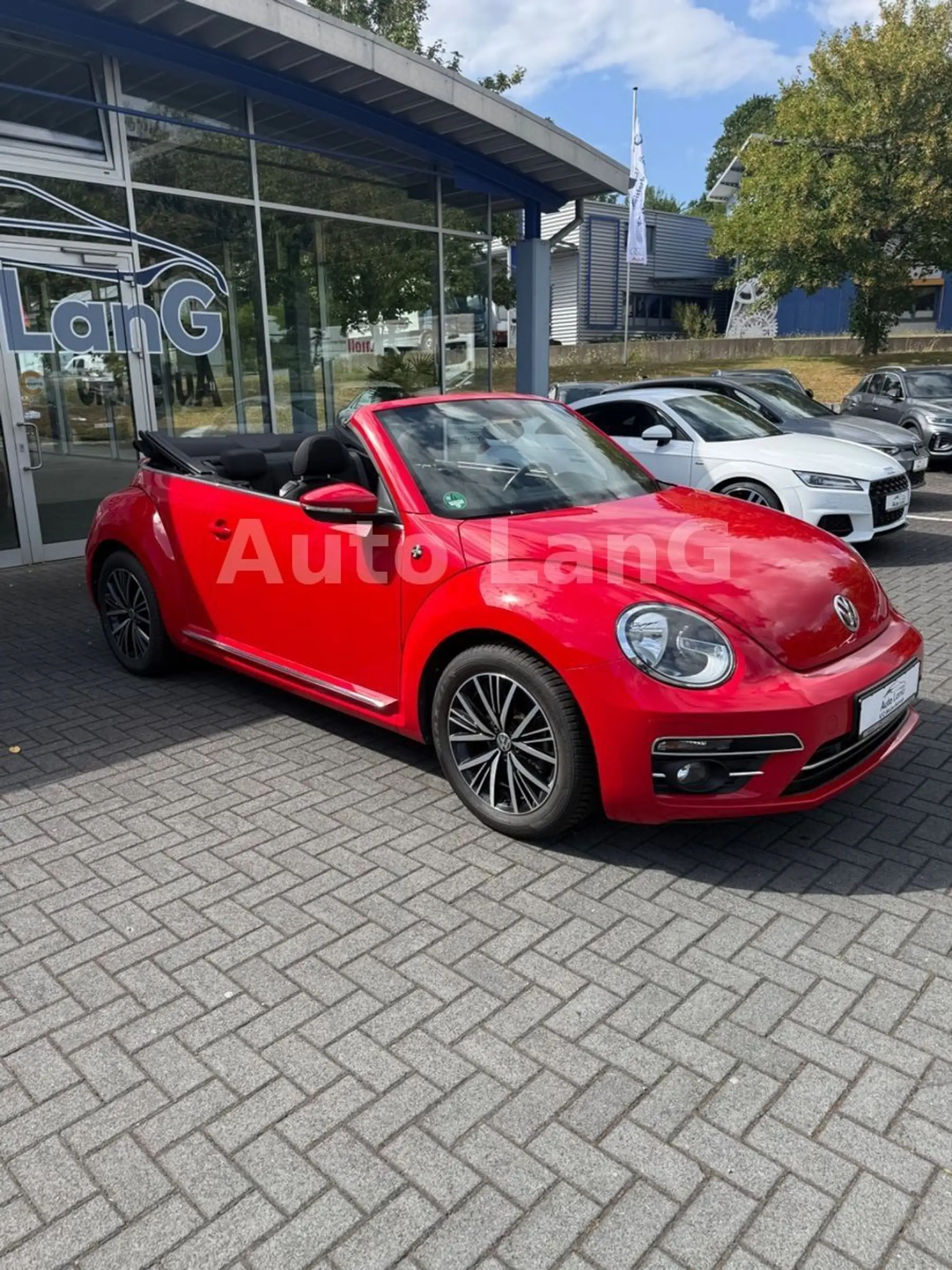Volkswagen Beetle Cabrio Sound NAVI PDC SHZ