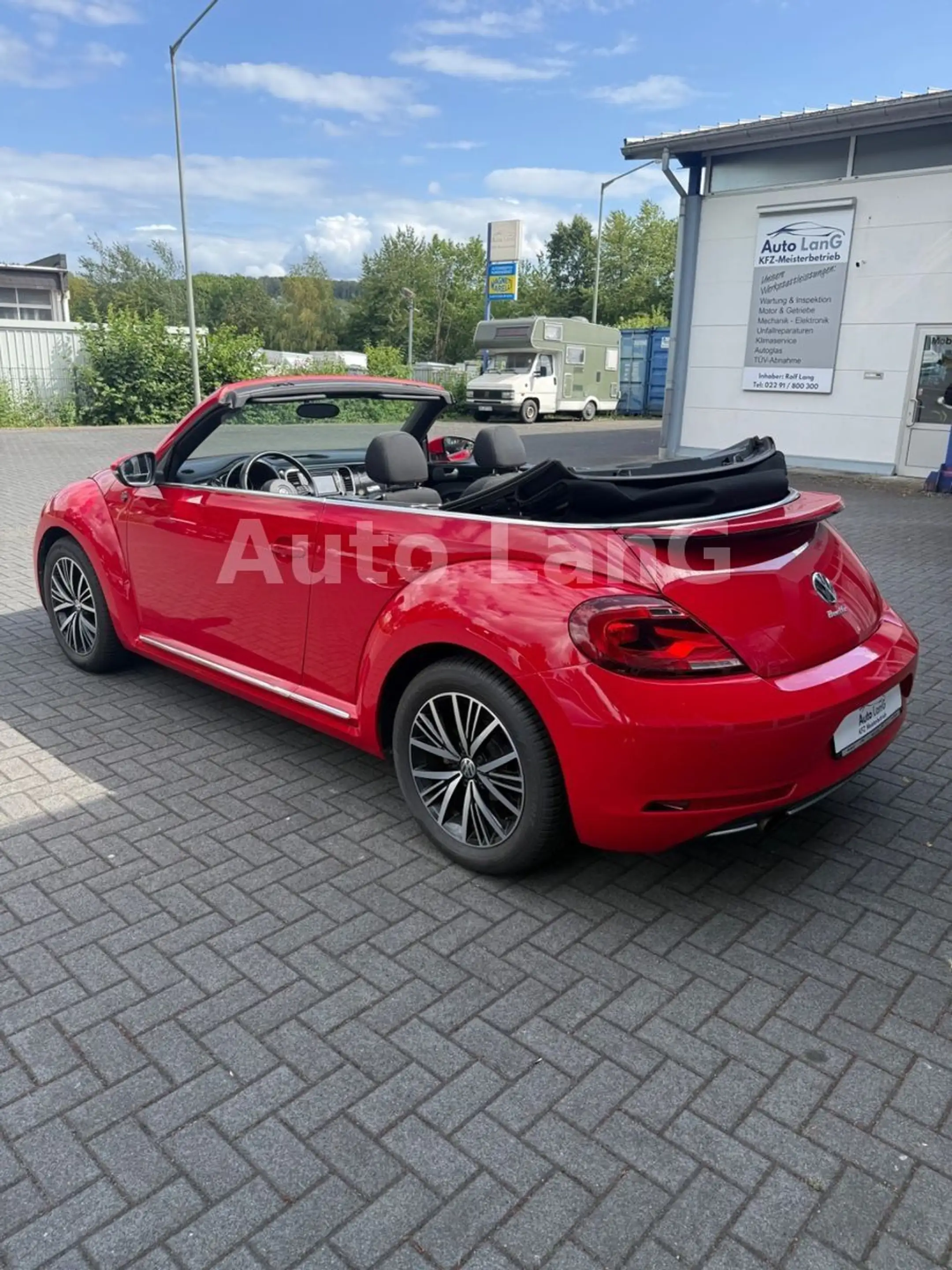 Volkswagen Beetle Cabrio Sound NAVI PDC SHZ — photo 7