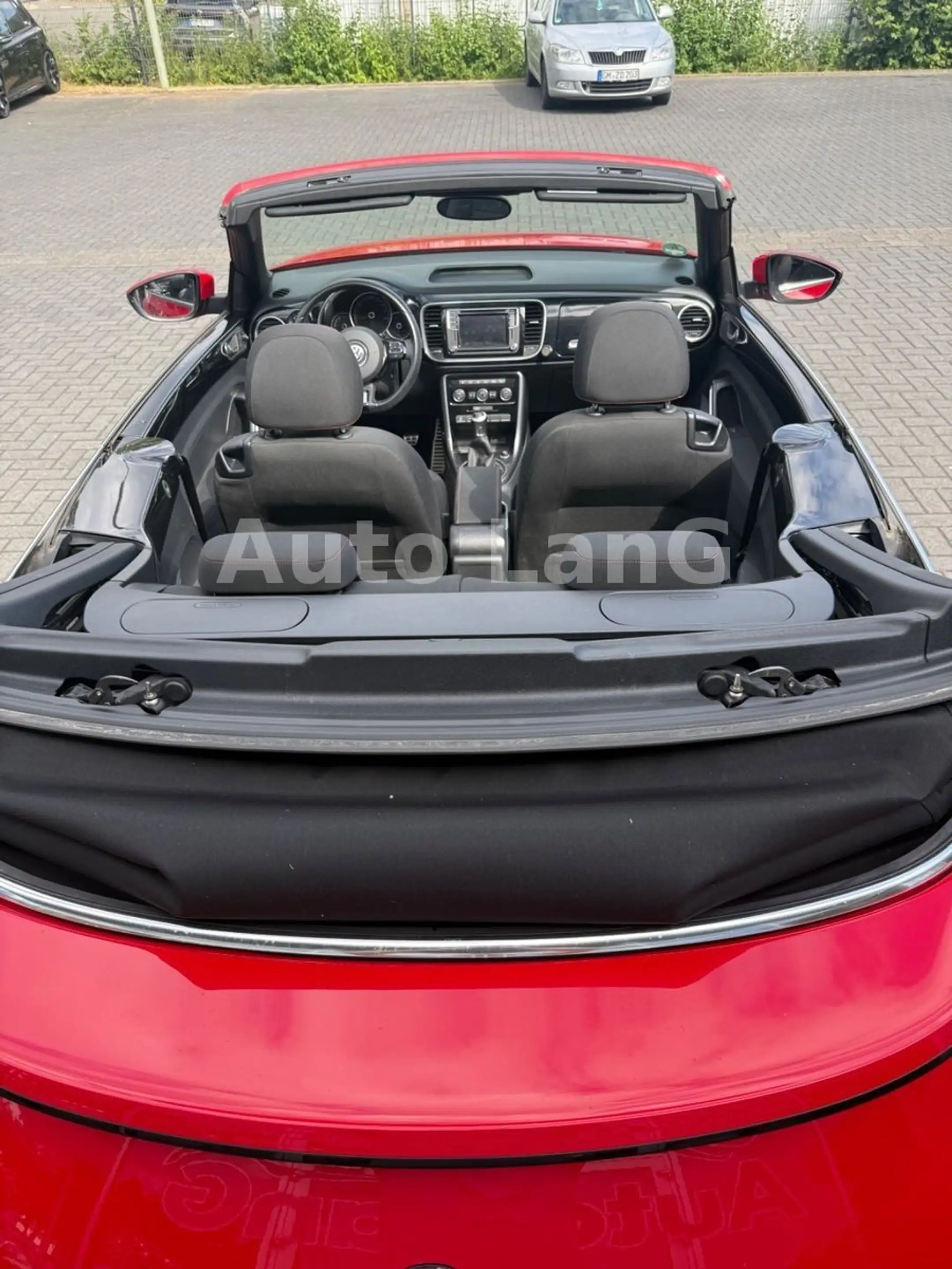 Volkswagen Beetle Cabrio Sound NAVI PDC SHZ — photo 14
