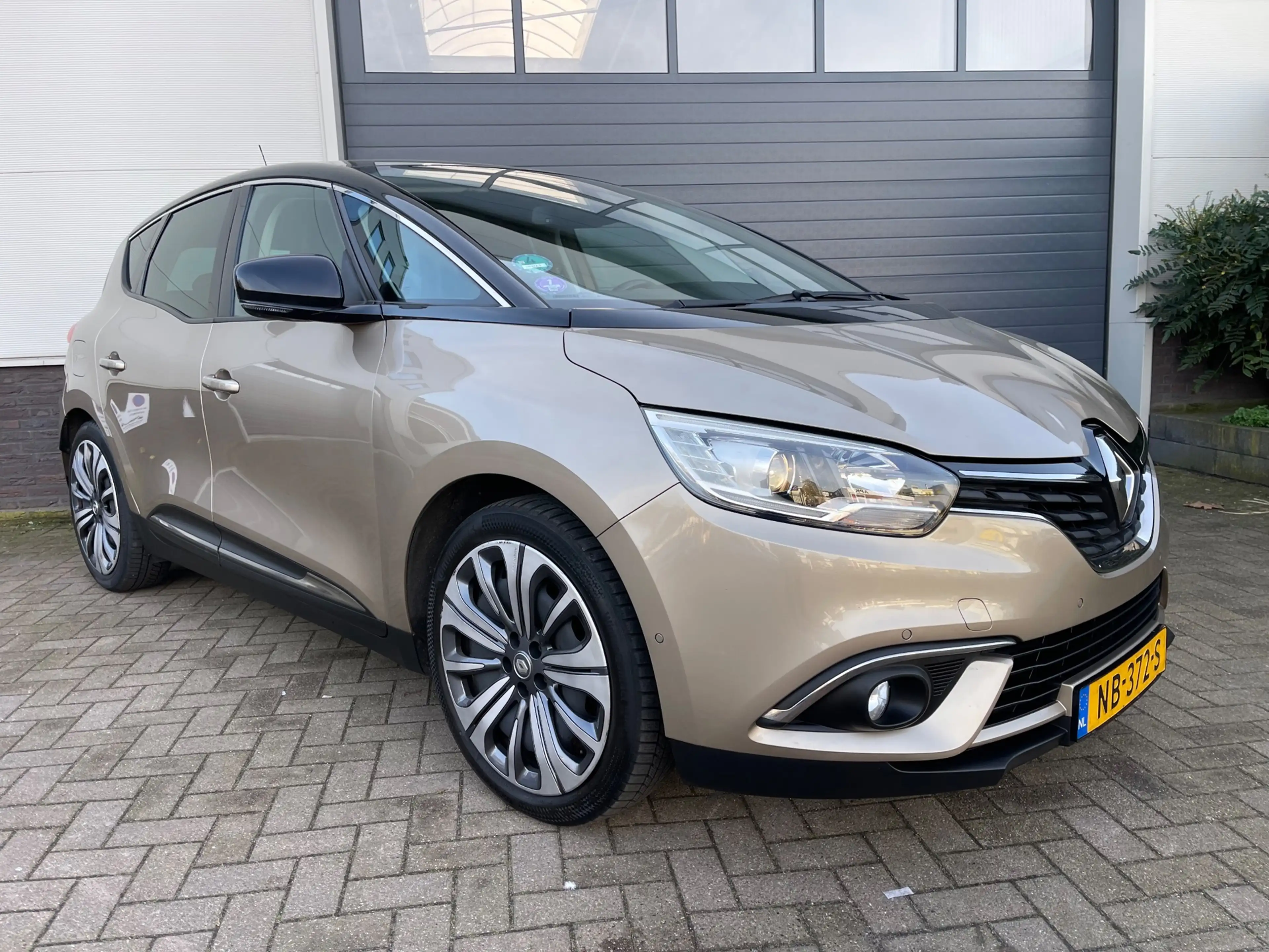 Renault Scenic 1.2 TCe Intens/Dealer-onderhouden/Camera/Navi/Crui — photo 4