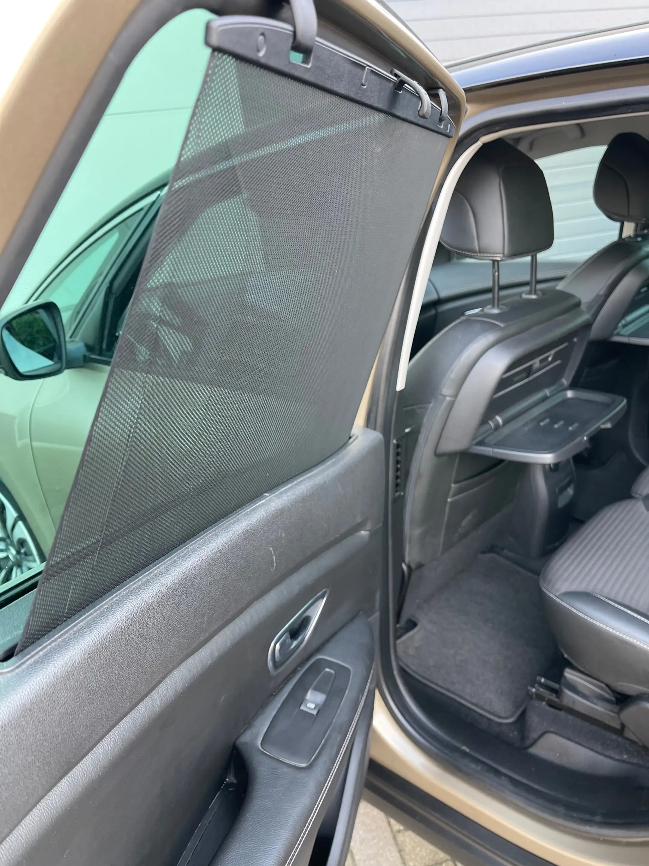 Renault Scenic 1.2 TCe Intens/Dealer-onderhouden/Camera/Navi/Crui — photo 36