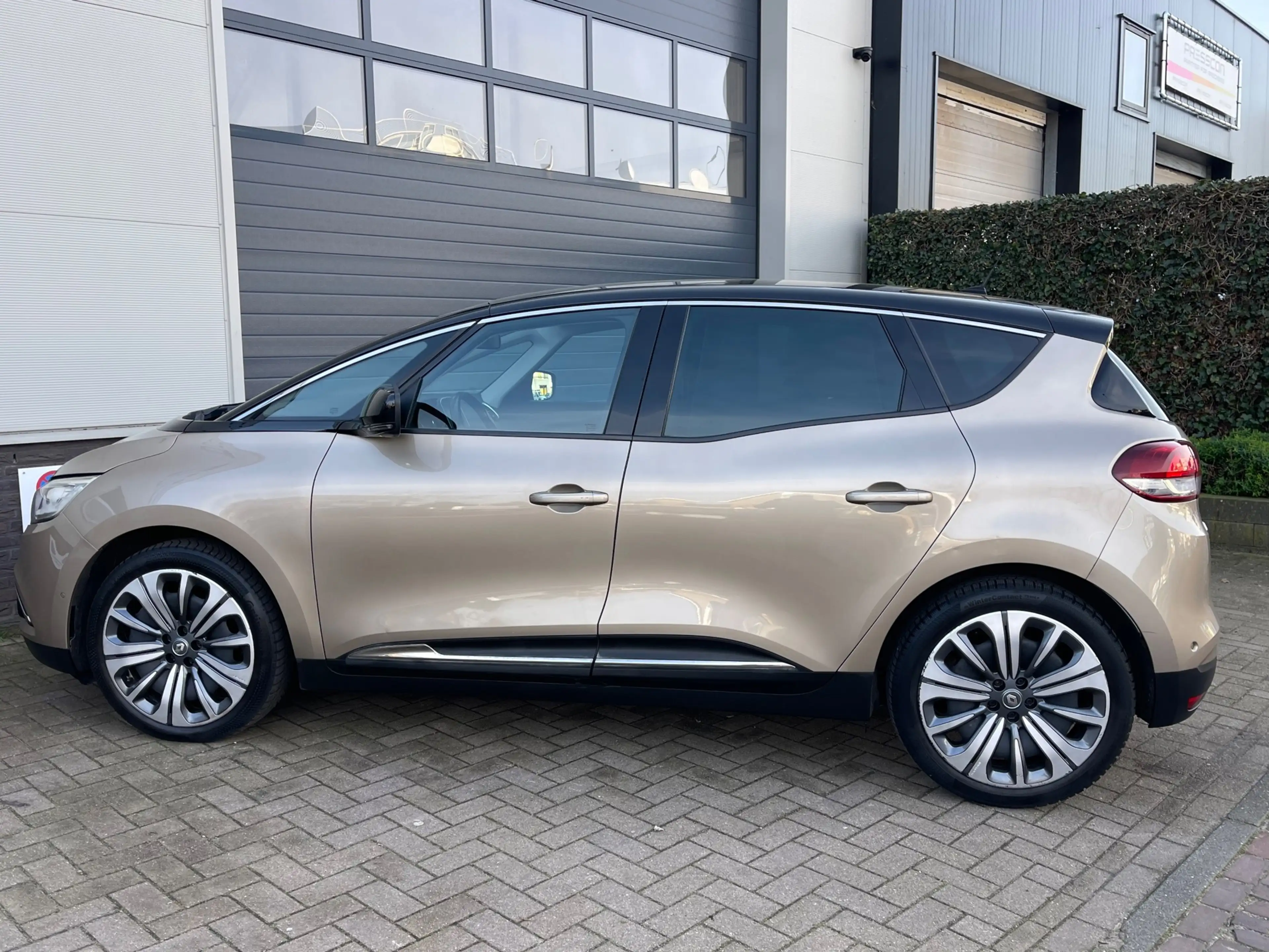 Renault Scenic 1.2 TCe Intens/Dealer-onderhouden/Camera/Navi/Crui — photo 7