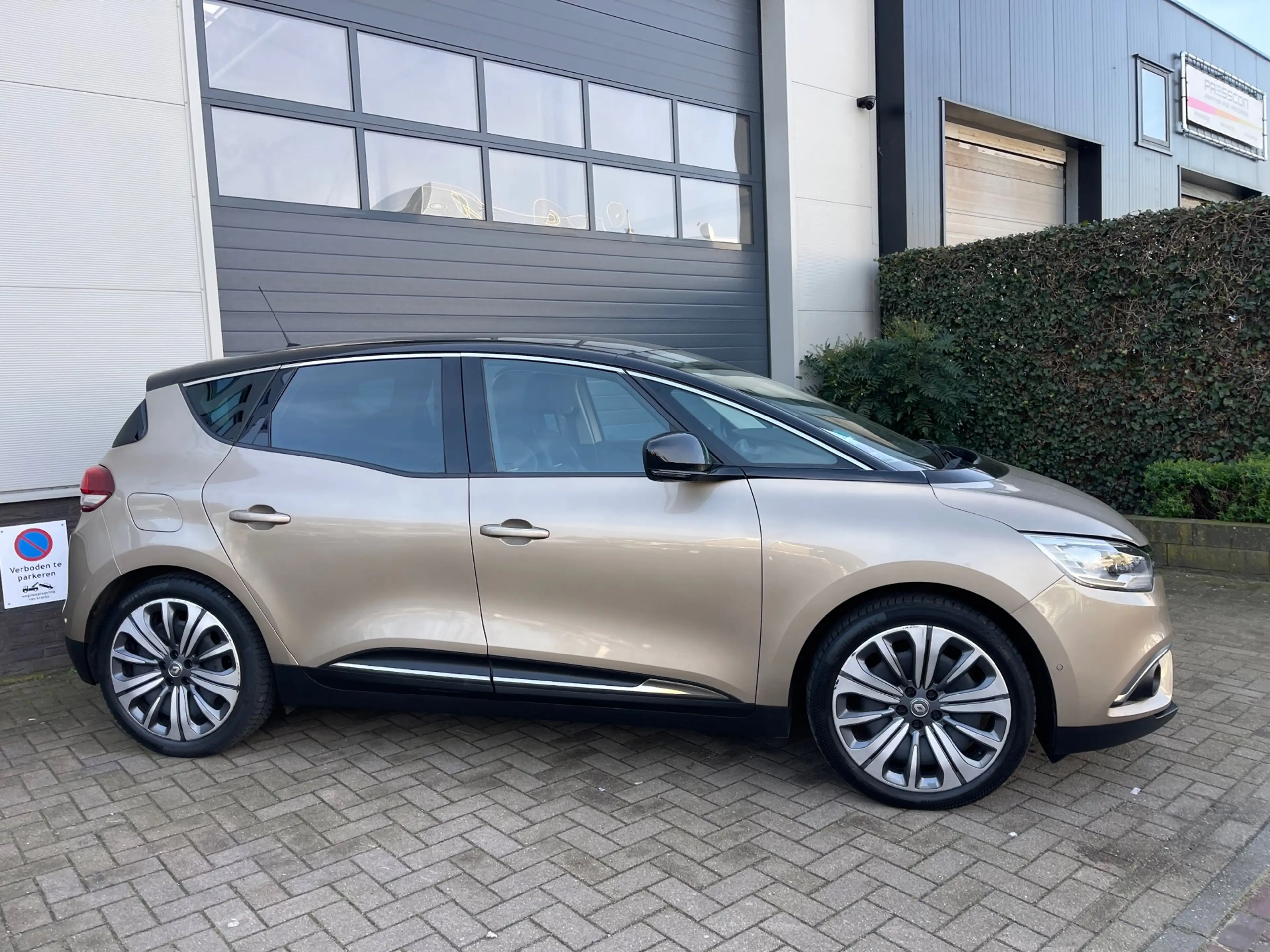 Renault Scenic 1.2 TCe Intens/Dealer-onderhouden/Camera/Navi/Crui — photo 9