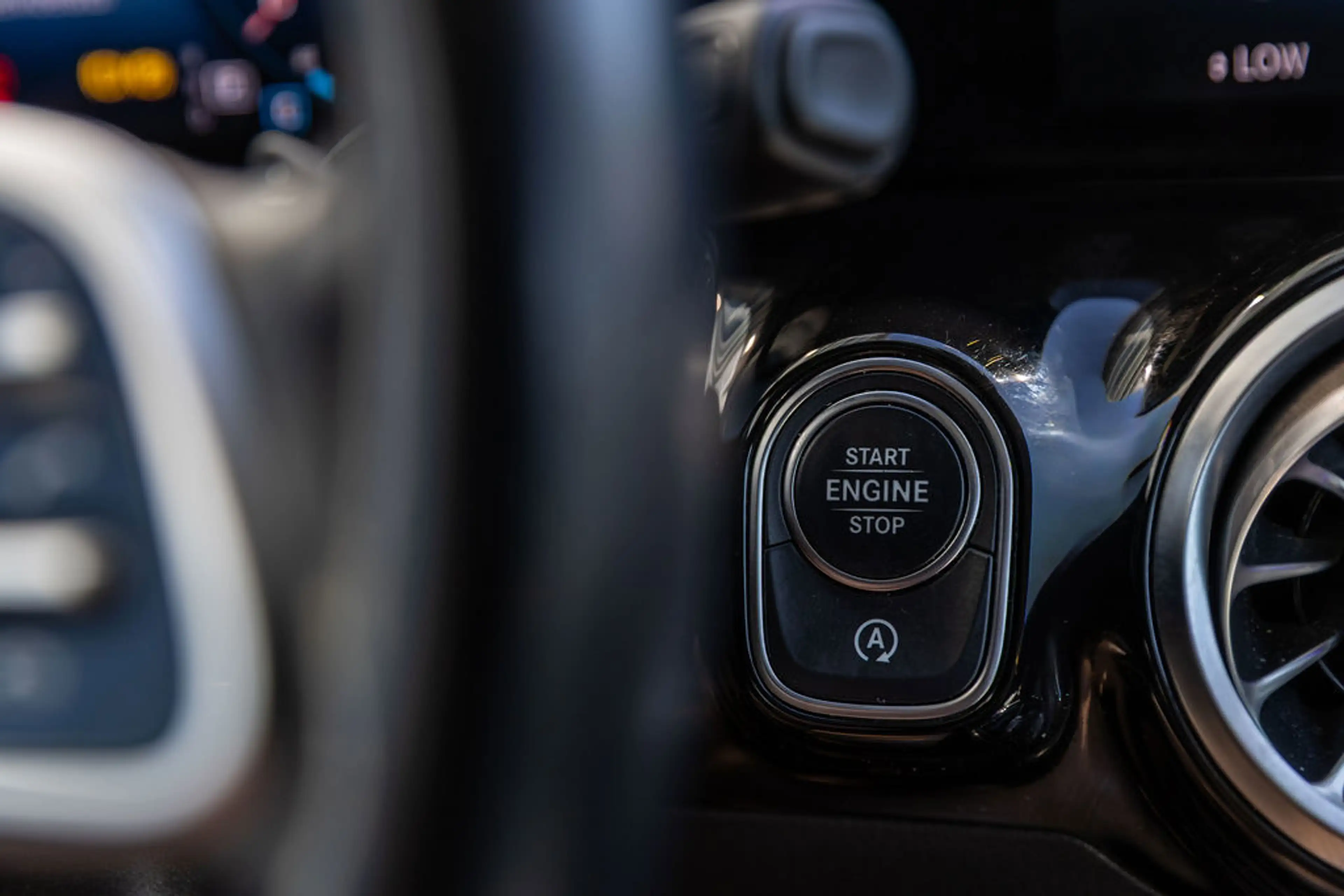 Mercedes-Benz B 180 Launch Edition — photo 20