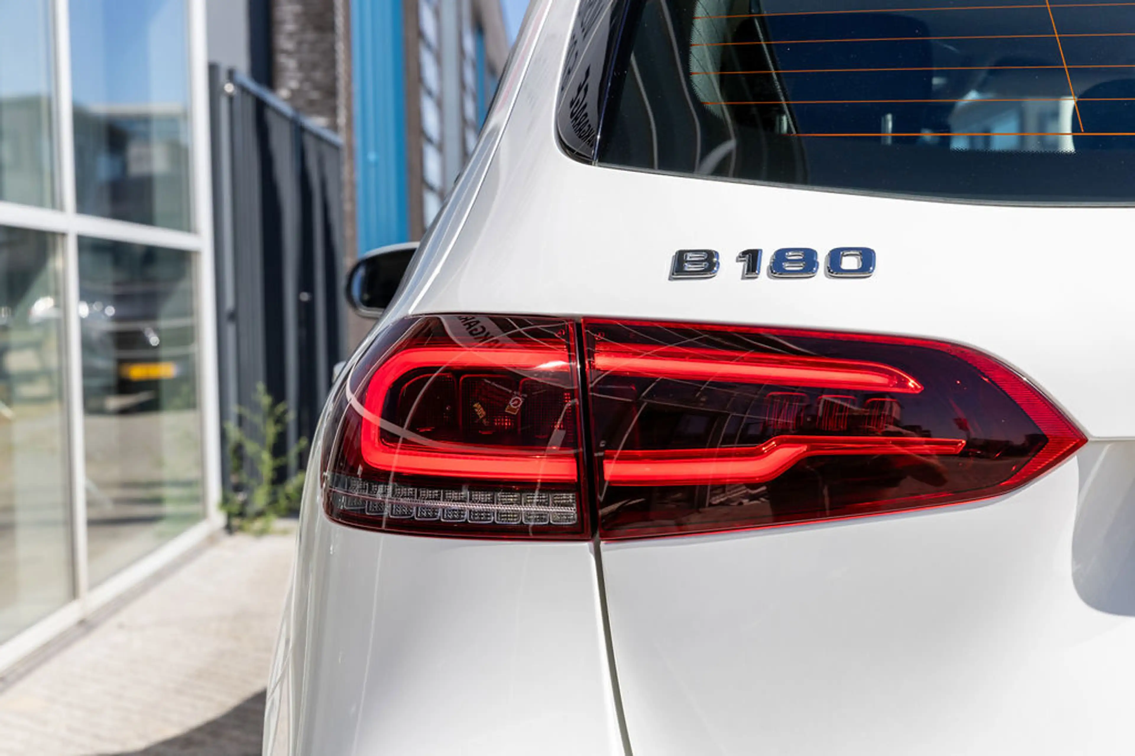 Mercedes-Benz B 180 Launch Edition — photo 43
