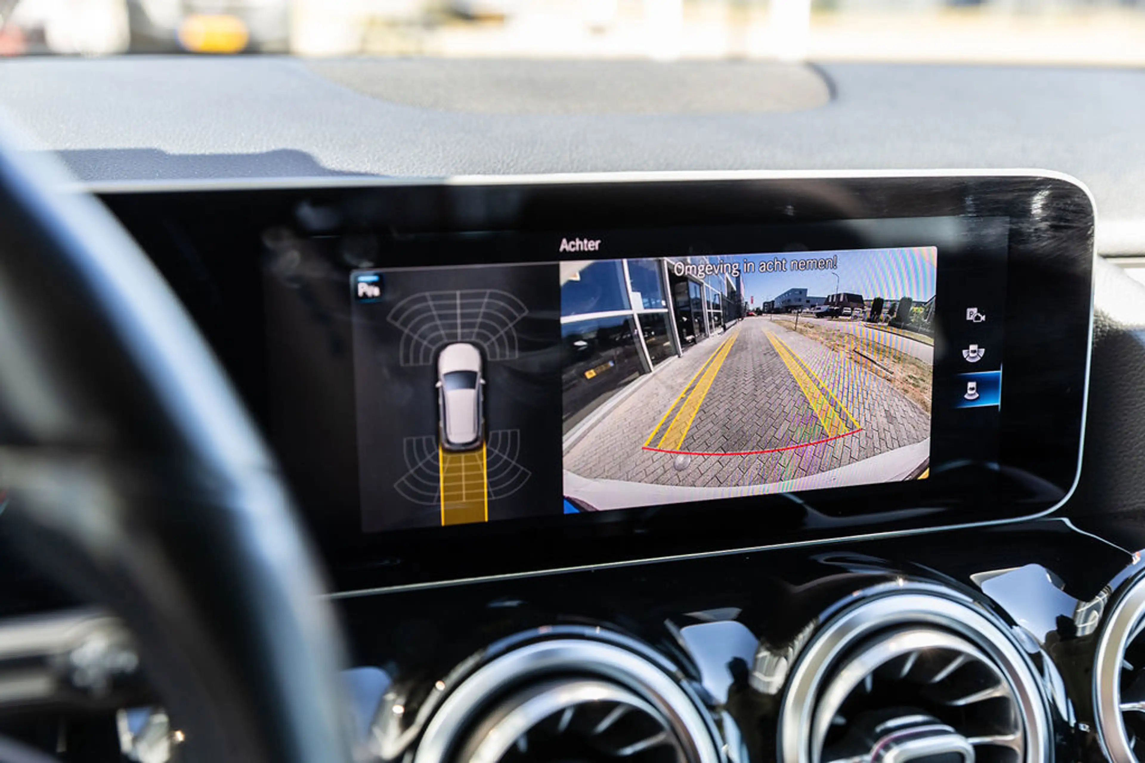 Mercedes-Benz B 180 Launch Edition — photo 5