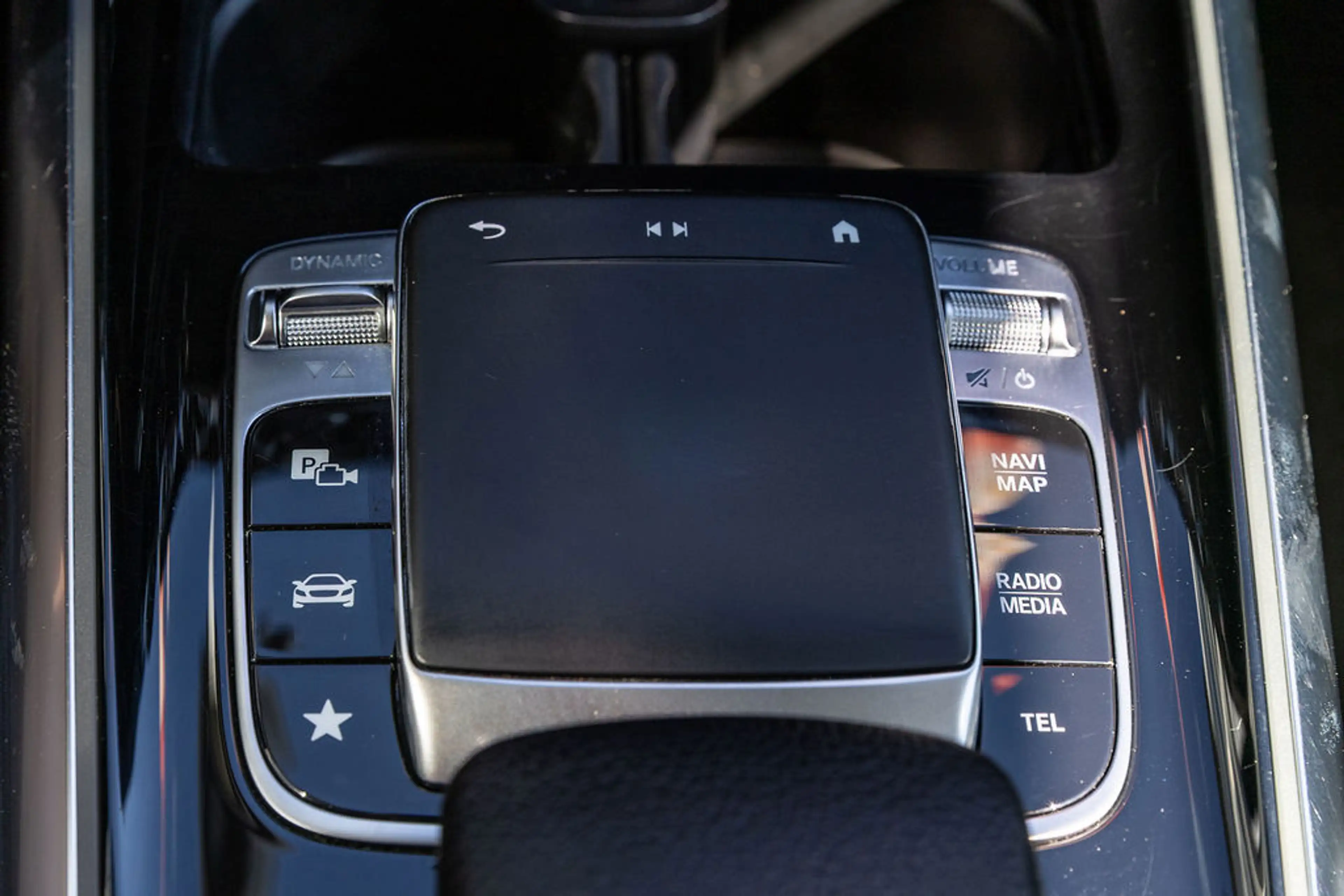 Mercedes-Benz B 180 Launch Edition — photo 17