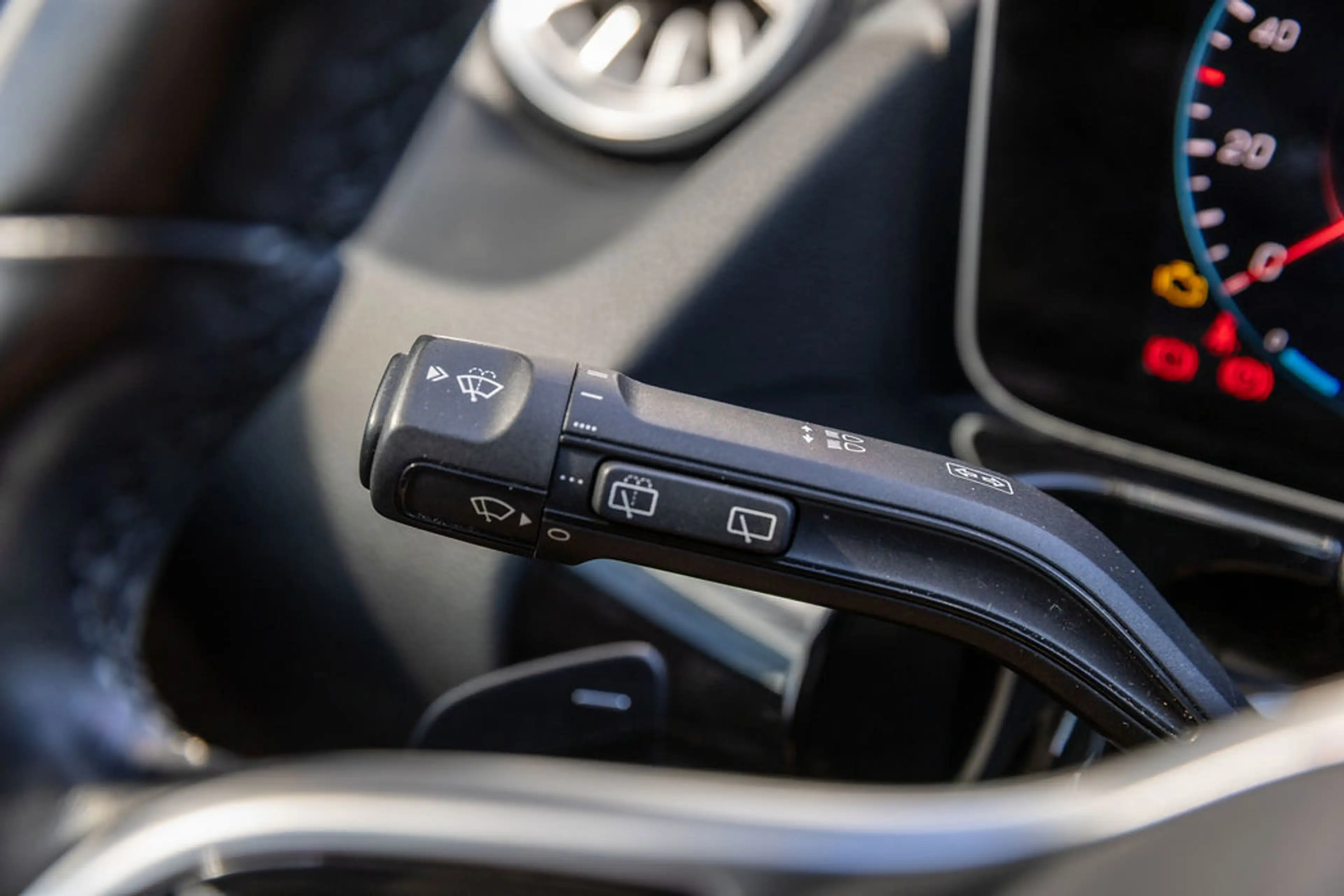 Mercedes-Benz B 180 Launch Edition — photo 13