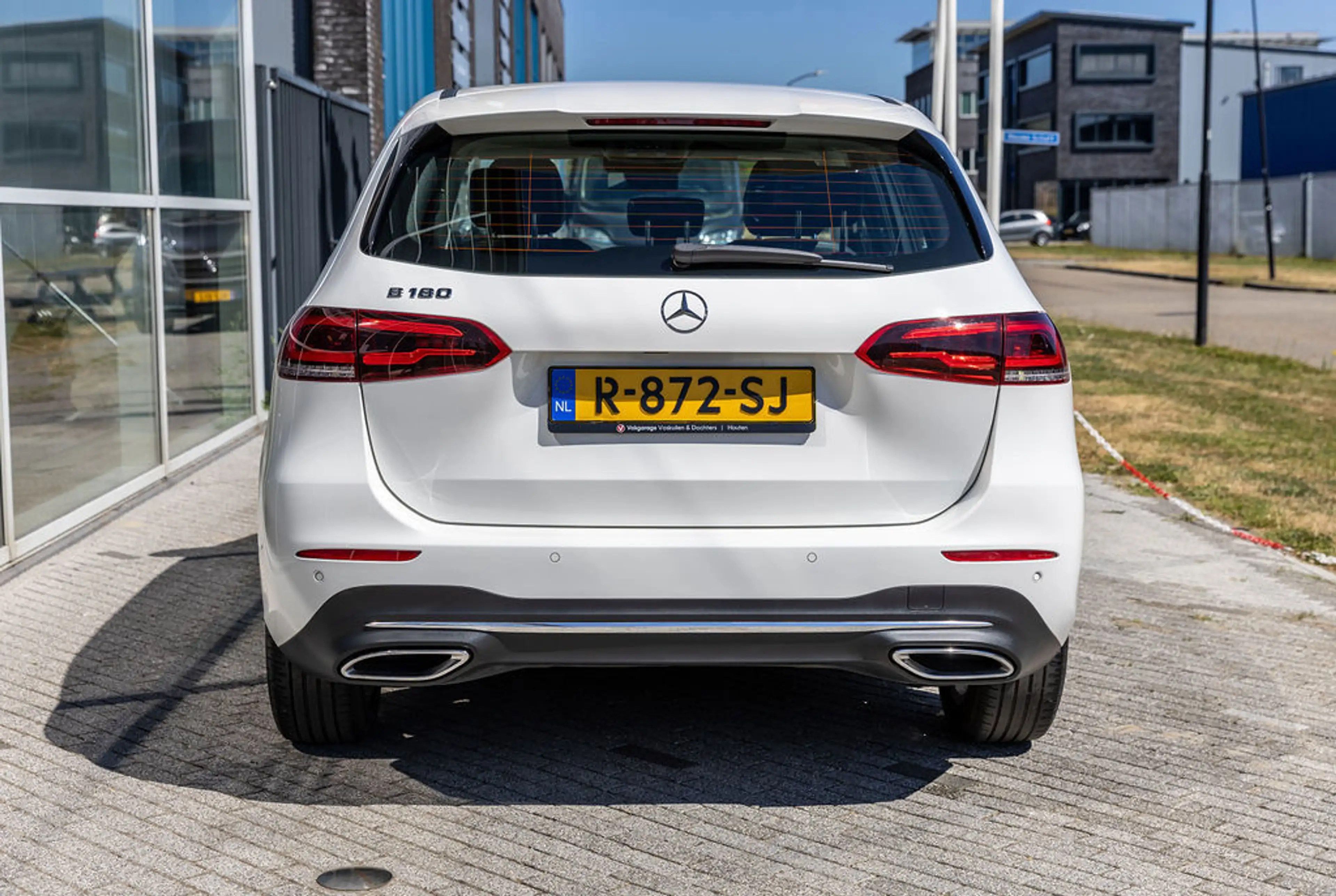 Mercedes-Benz B 180 Launch Edition — photo 50