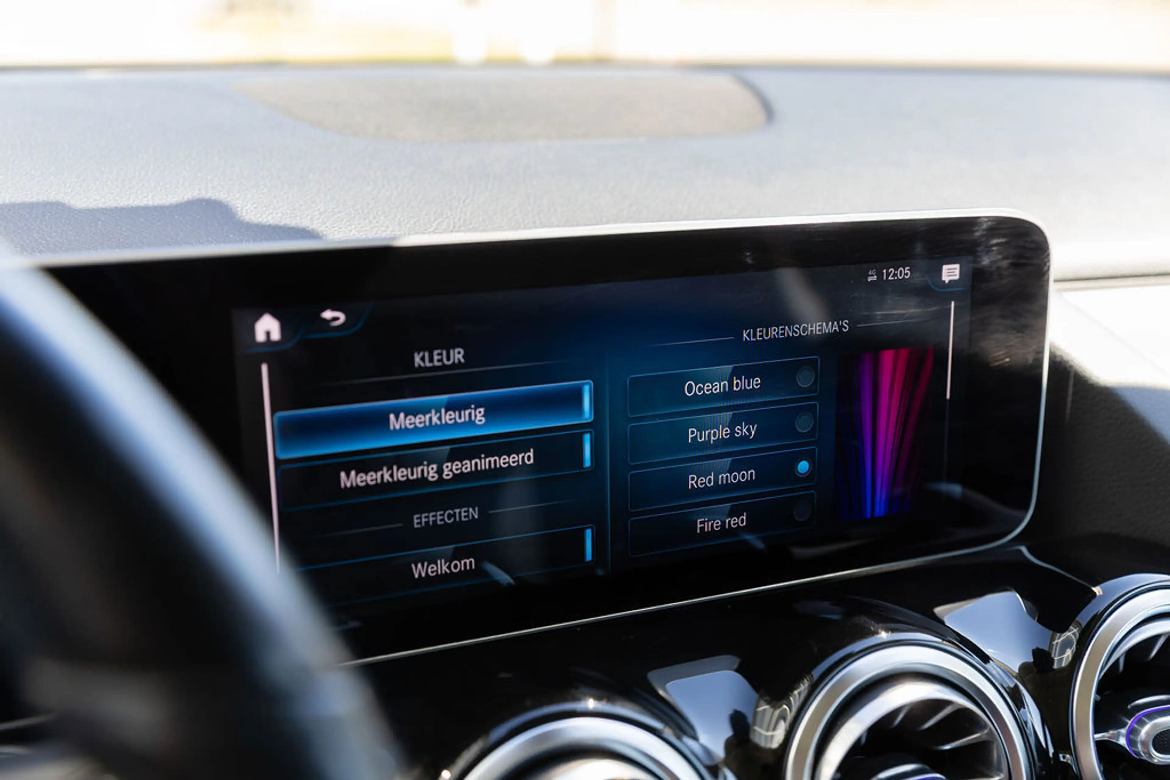 Mercedes-Benz B 180 Launch Edition — photo 27