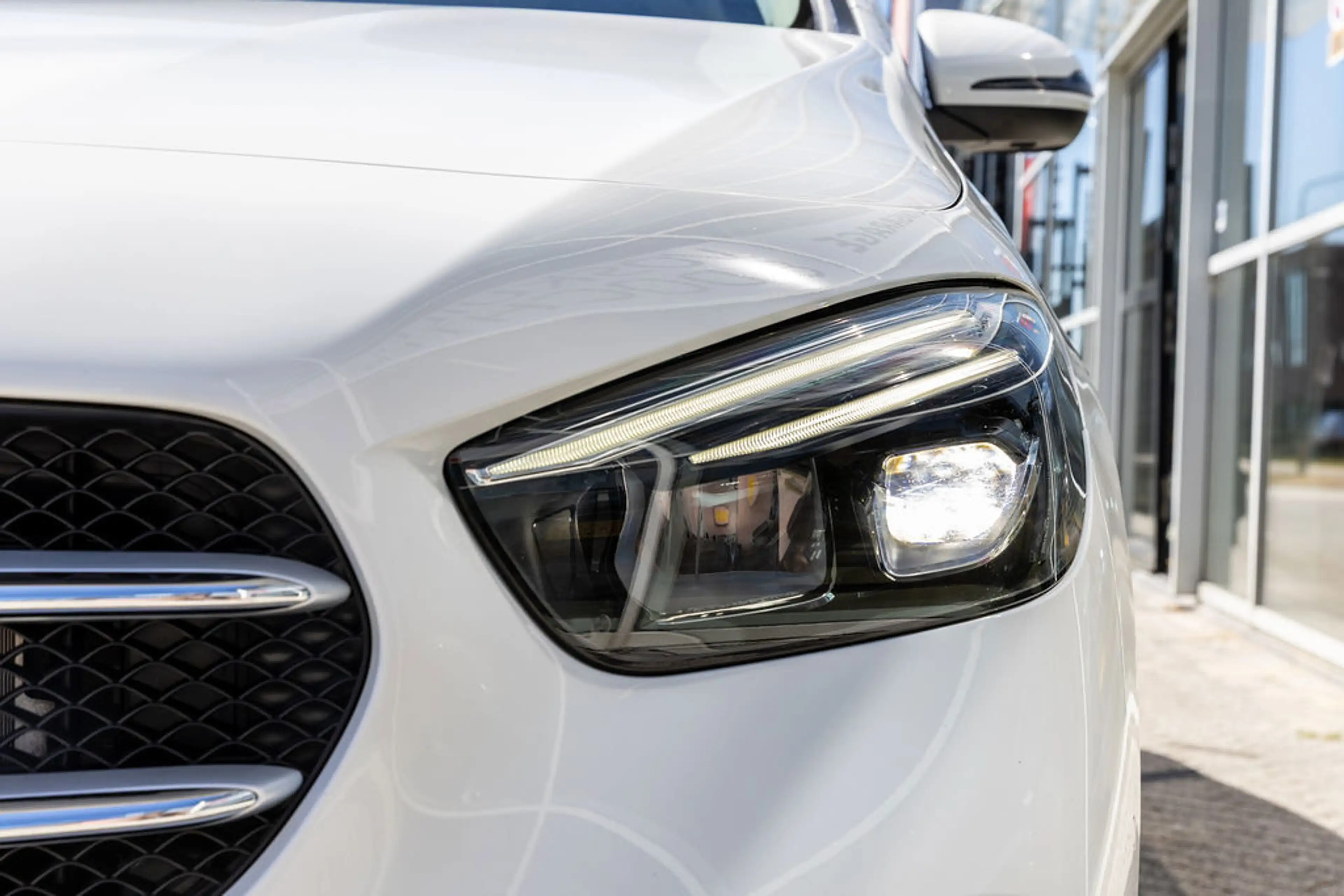 Mercedes-Benz B 180 Launch Edition — photo 41