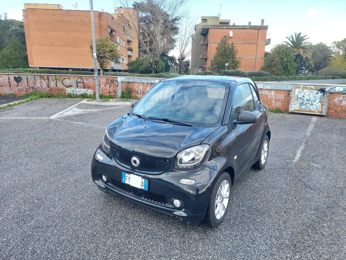 smart forTwo EQ Passion my19 *Doppio cavo ricarica* Nero - 1