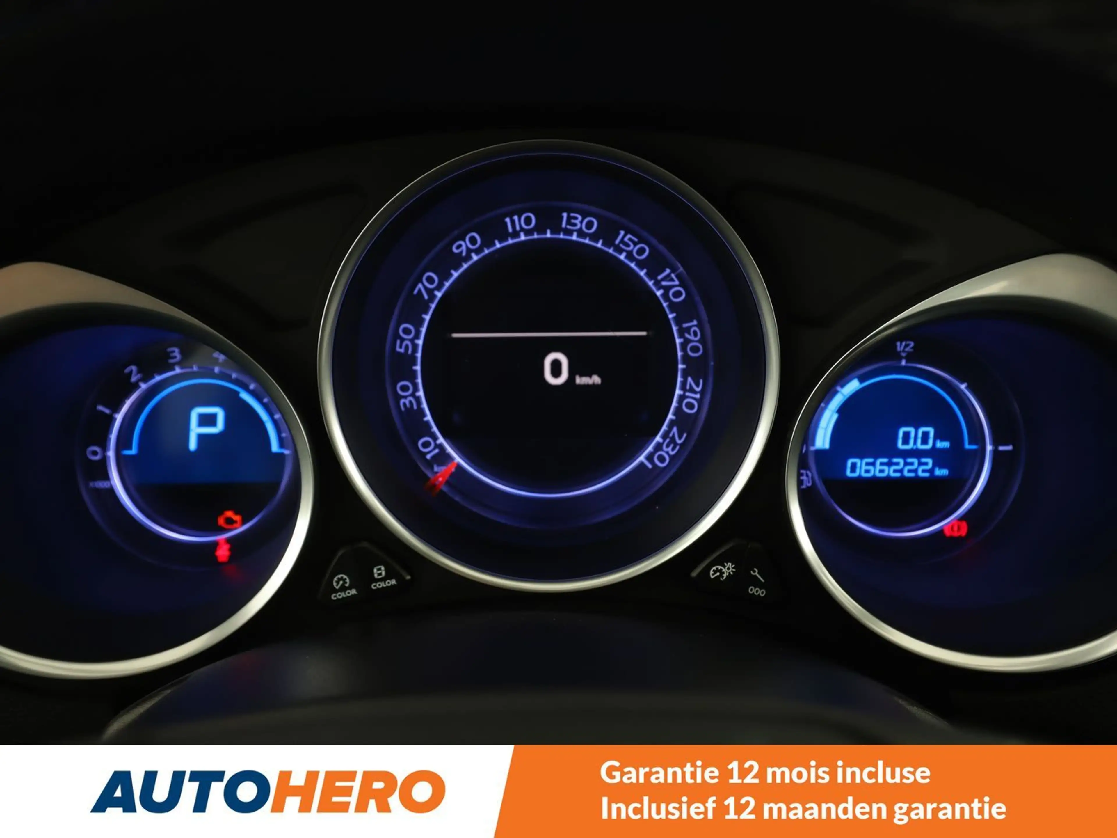 DS Automobiles DS 4 Crossback 1.6 Blue-HDi SportChic — photo 6
