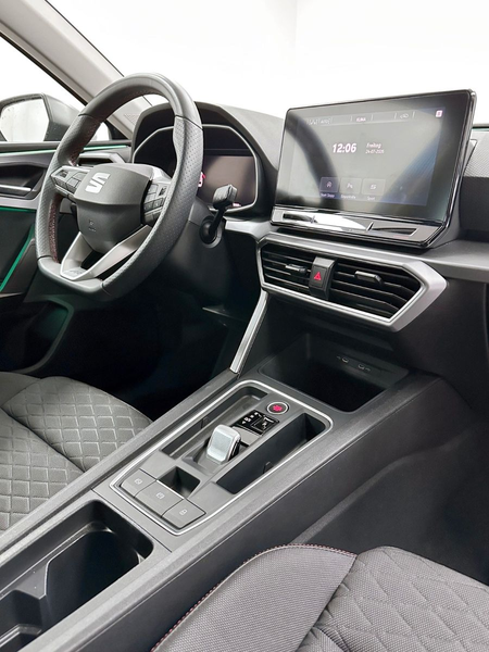 SEAT Leon Sportstourer FR-PANO-LED-AHK-ACC-VIRTUAL — photo 14