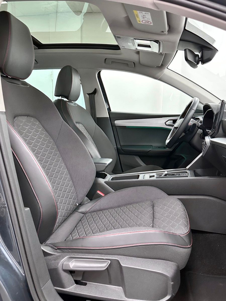 SEAT Leon Sportstourer FR-PANO-LED-AHK-ACC-VIRTUAL — photo 13