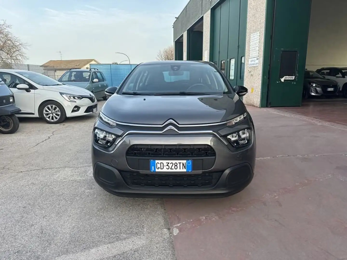 Citroen C3 PureTech 83 S&S Feel Gris - 2