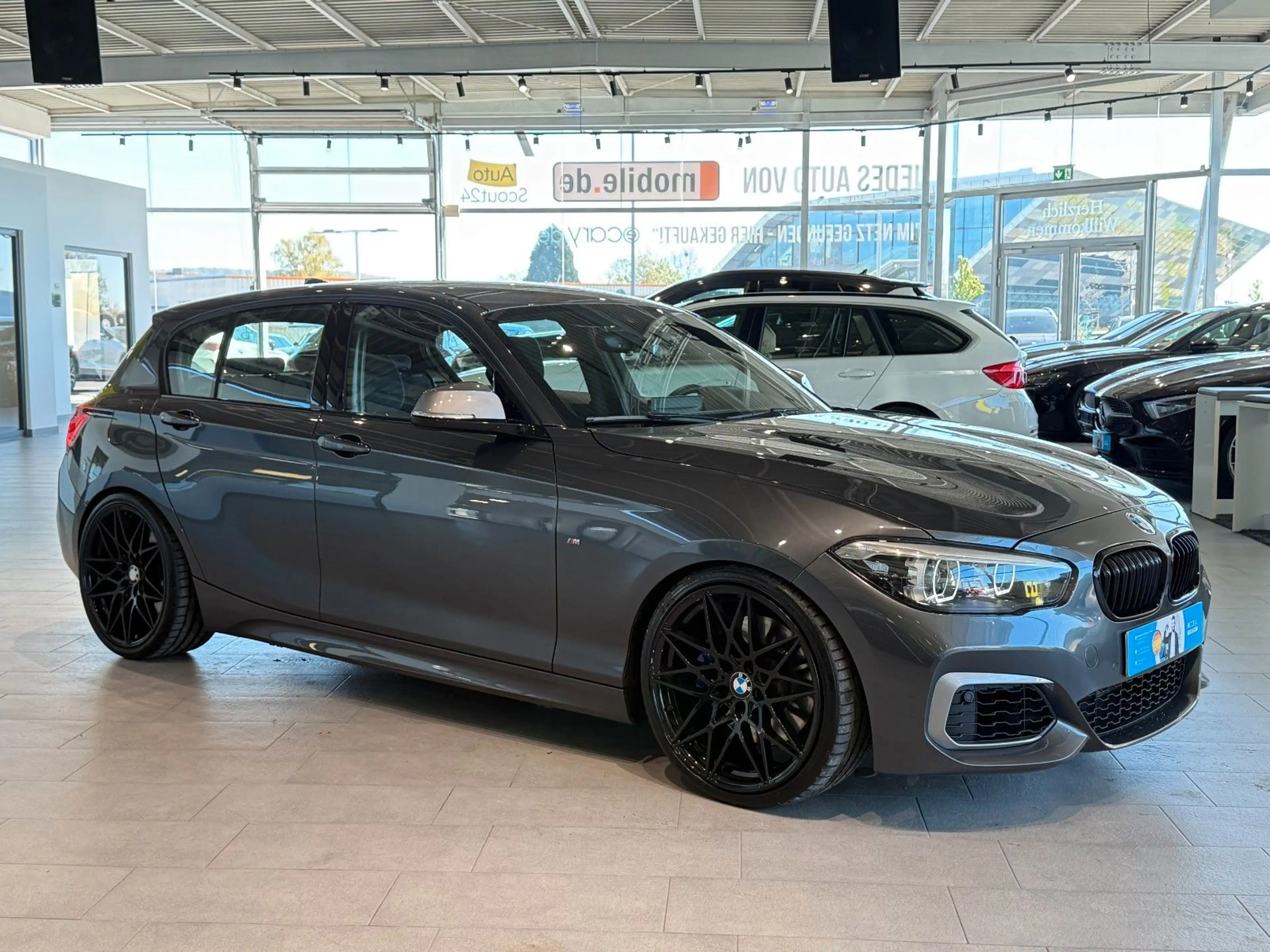 BMW 140 1 Limousine 5-trg. M140 i Special Edition — photo 8