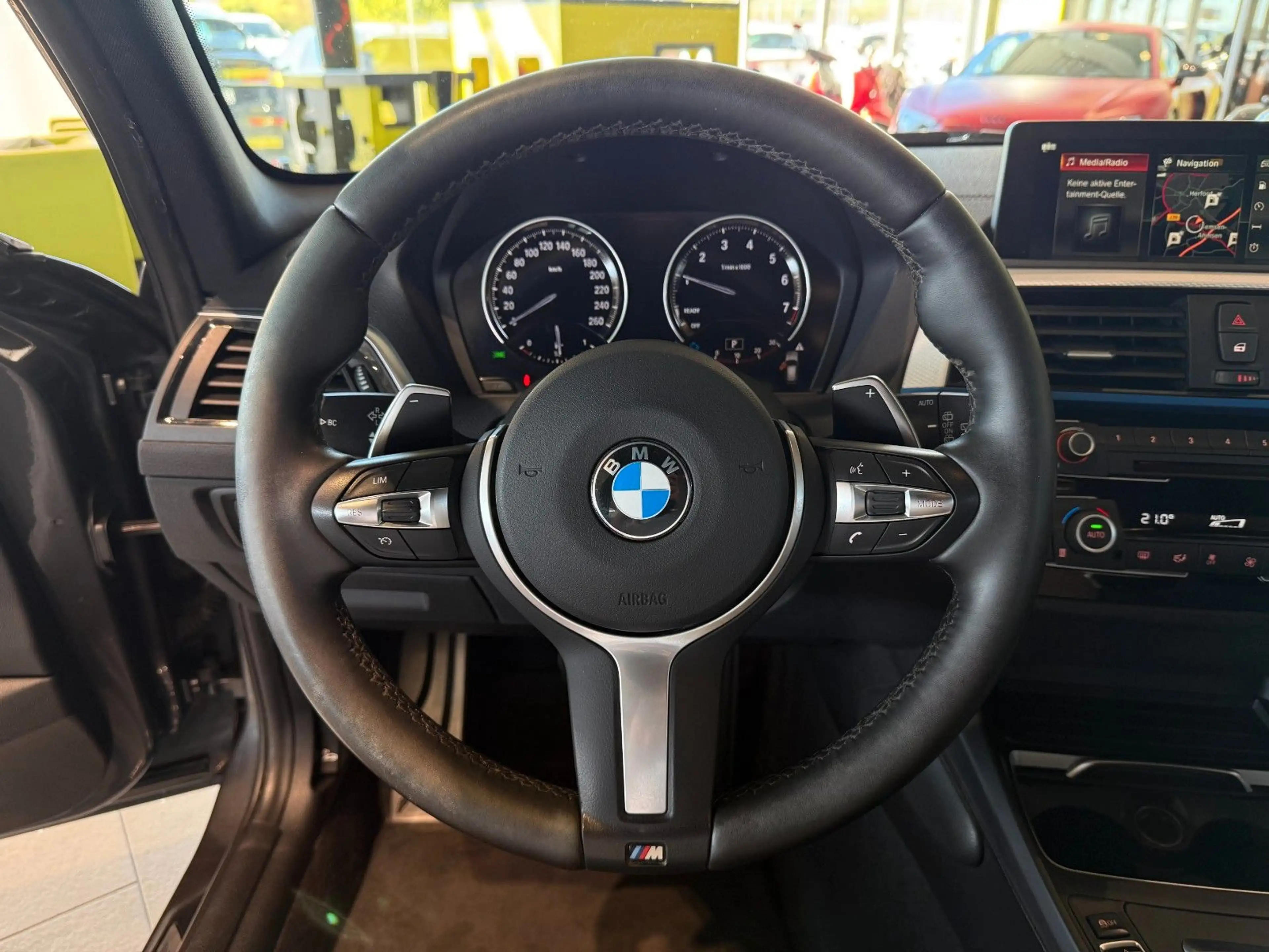 BMW 140 1 Limousine 5-trg. M140 i Special Edition — photo 14